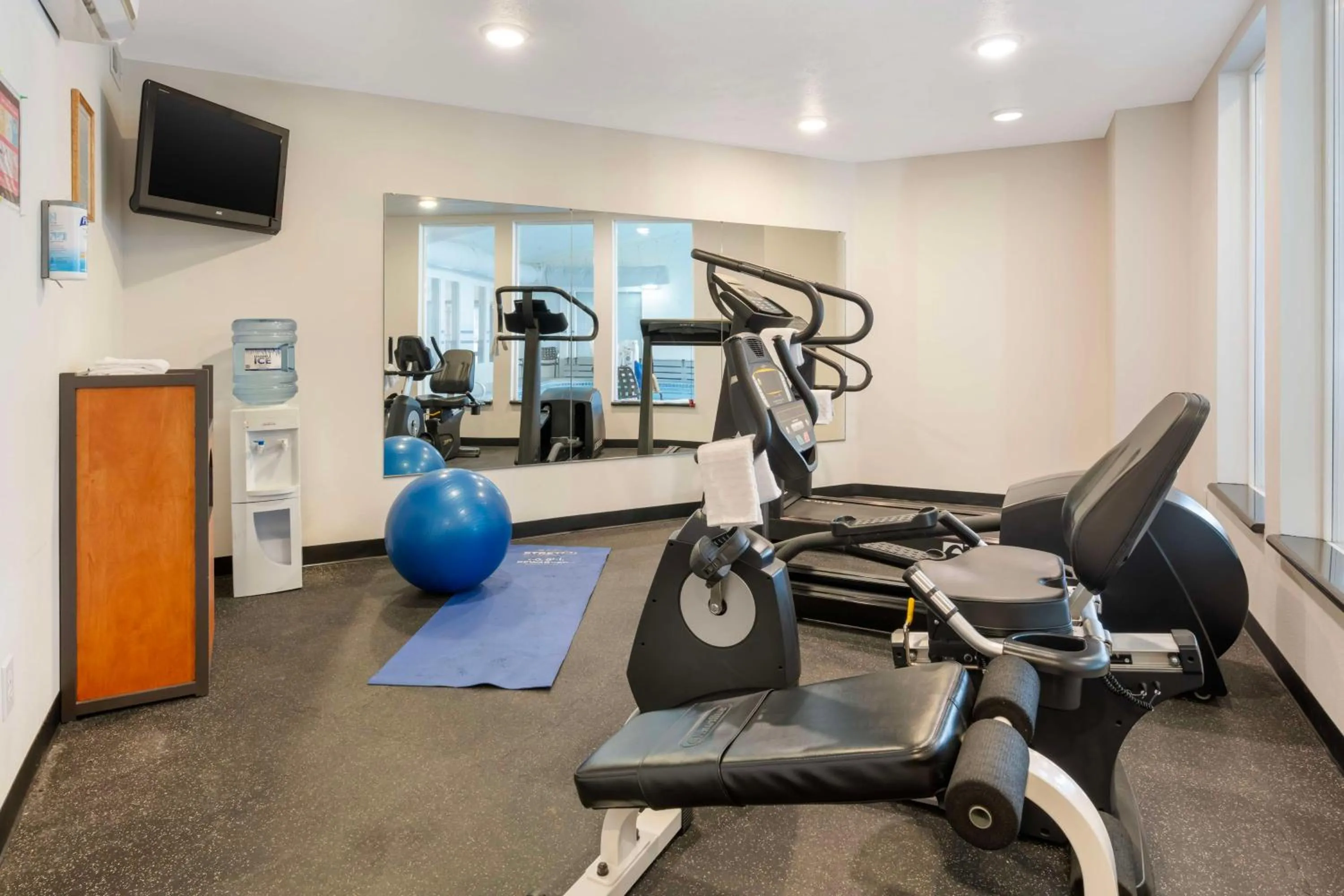 Fitness centre/facilities in Best Western Wheatland Inn
