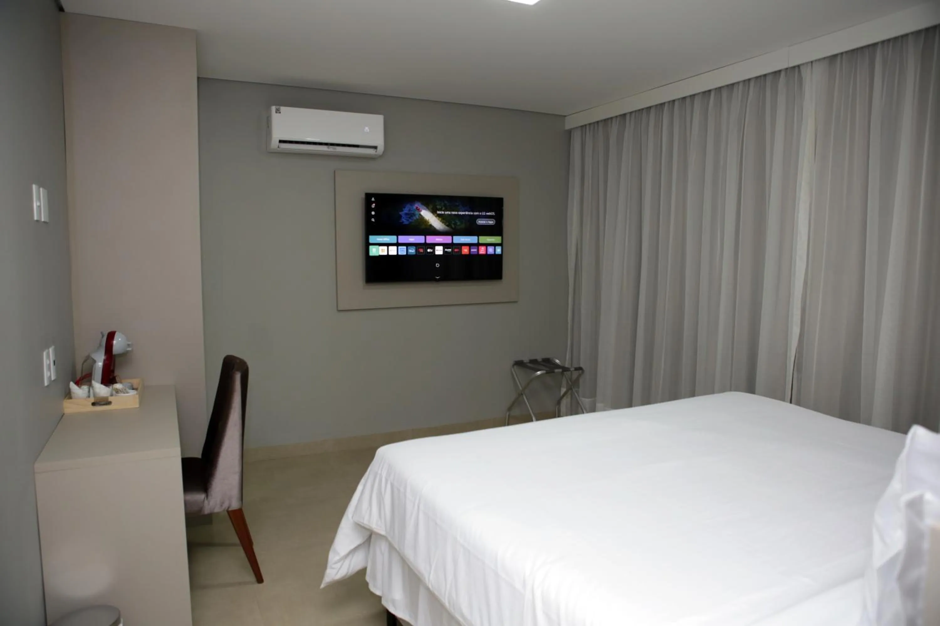 Bed in Regional Plaza Hotel Event Park