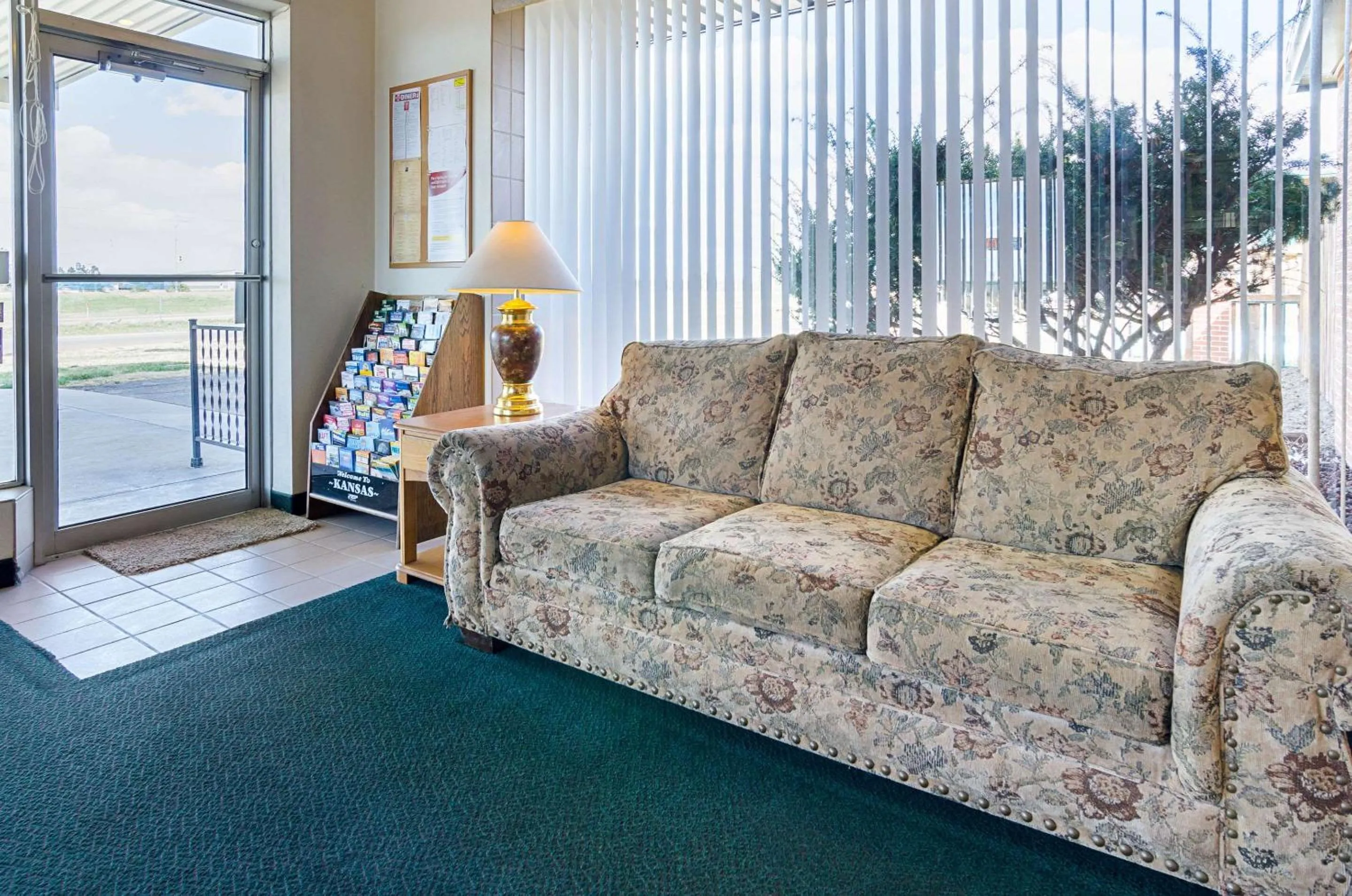 Lobby or reception, Seating Area in Econo Lodge Wakeeney