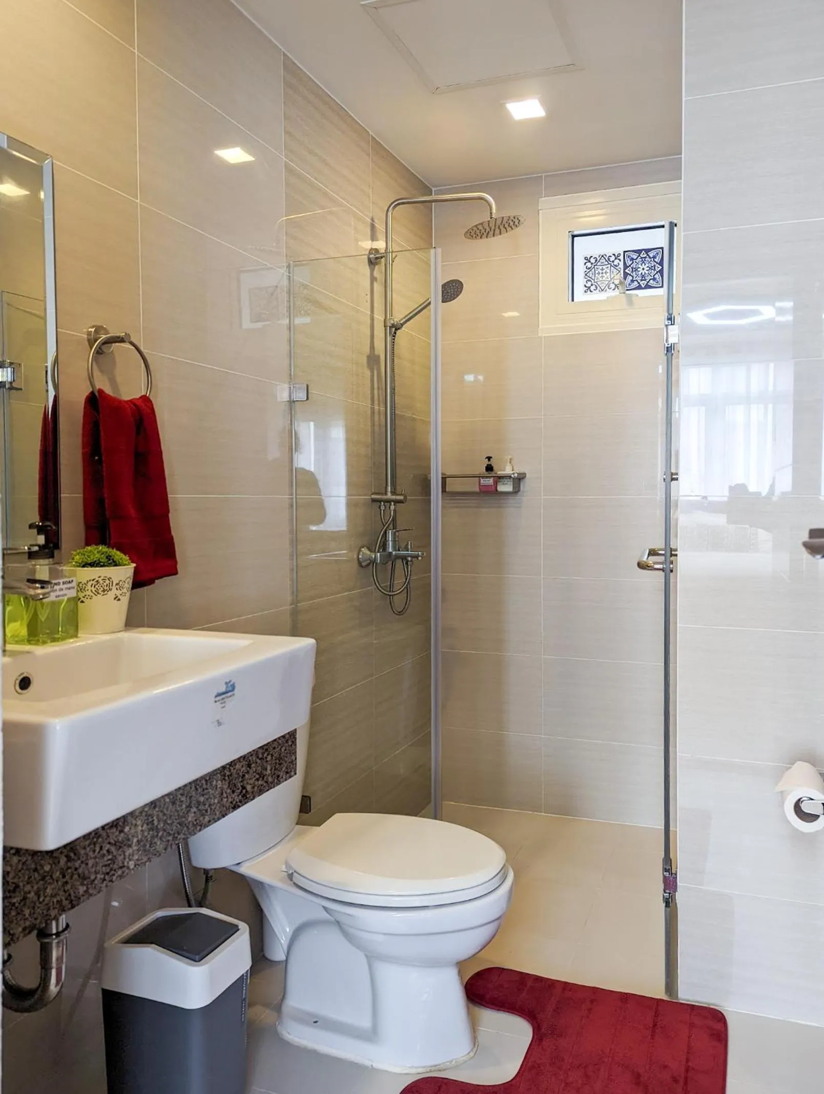 Shower in Studio Condo NAIA Airport Terminal 3 Newport City Casino