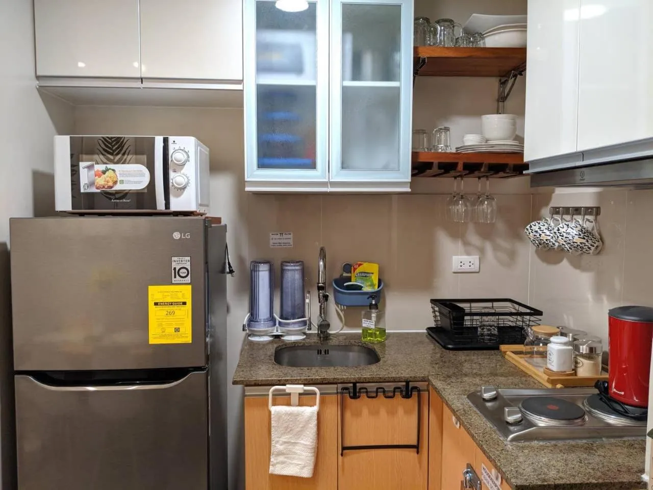 Coffee/tea facilities in Studio Condo NAIA Airport Terminal 3 Newport City Casino