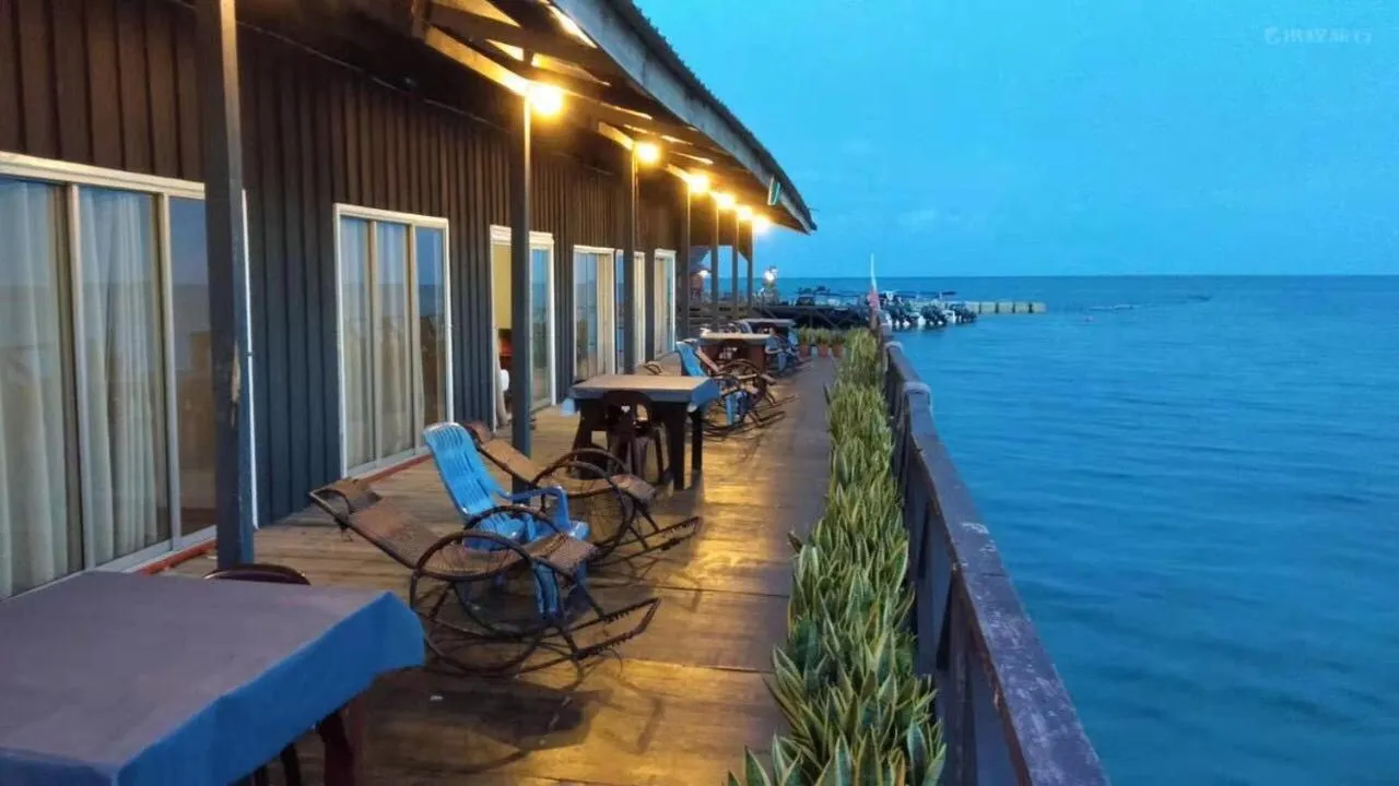 Balcony/Terrace in Mabul Backpackers