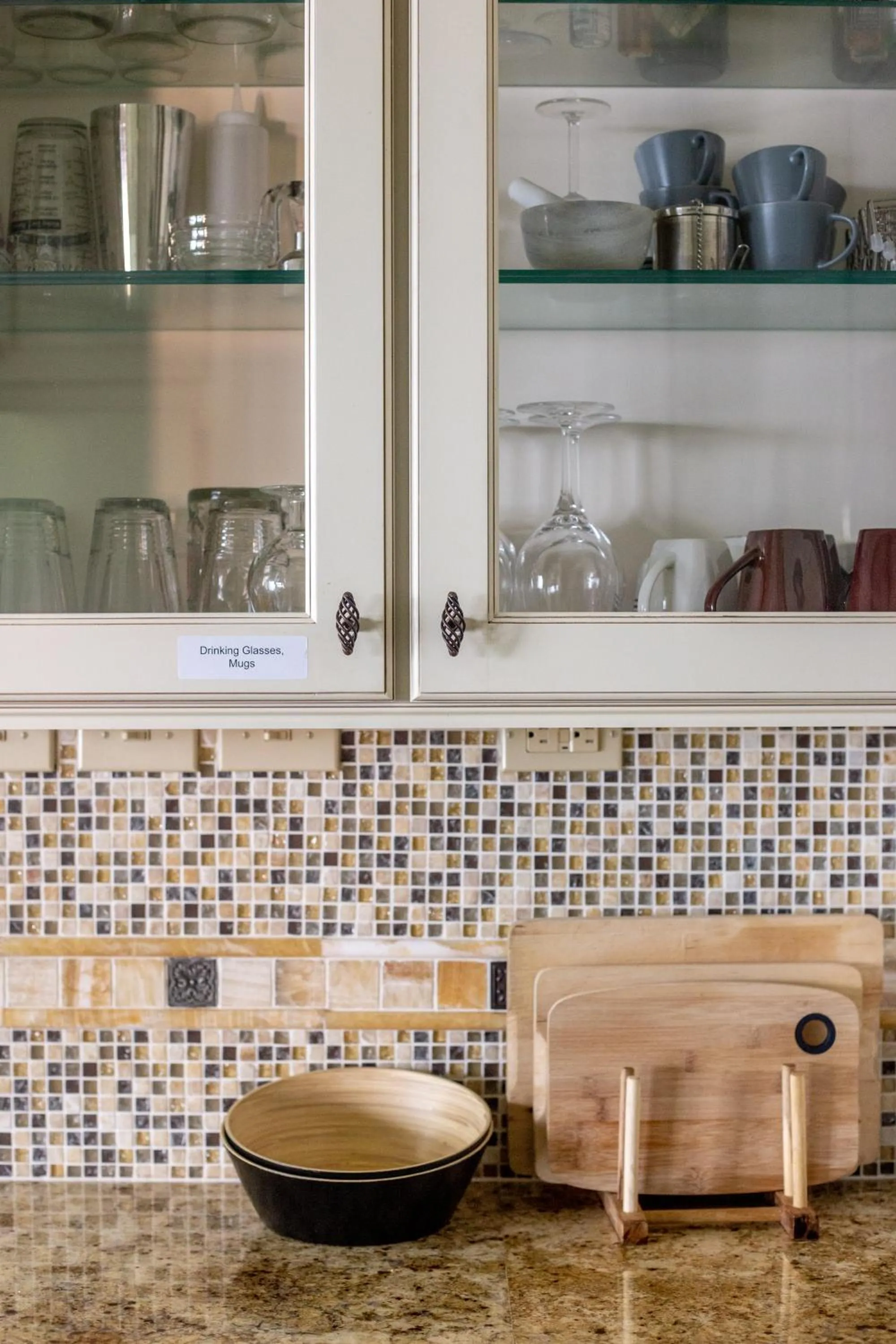 Kitchen or kitchenette in Comfortable, Family and Business Friendly 2BD/2BA House in North Austin