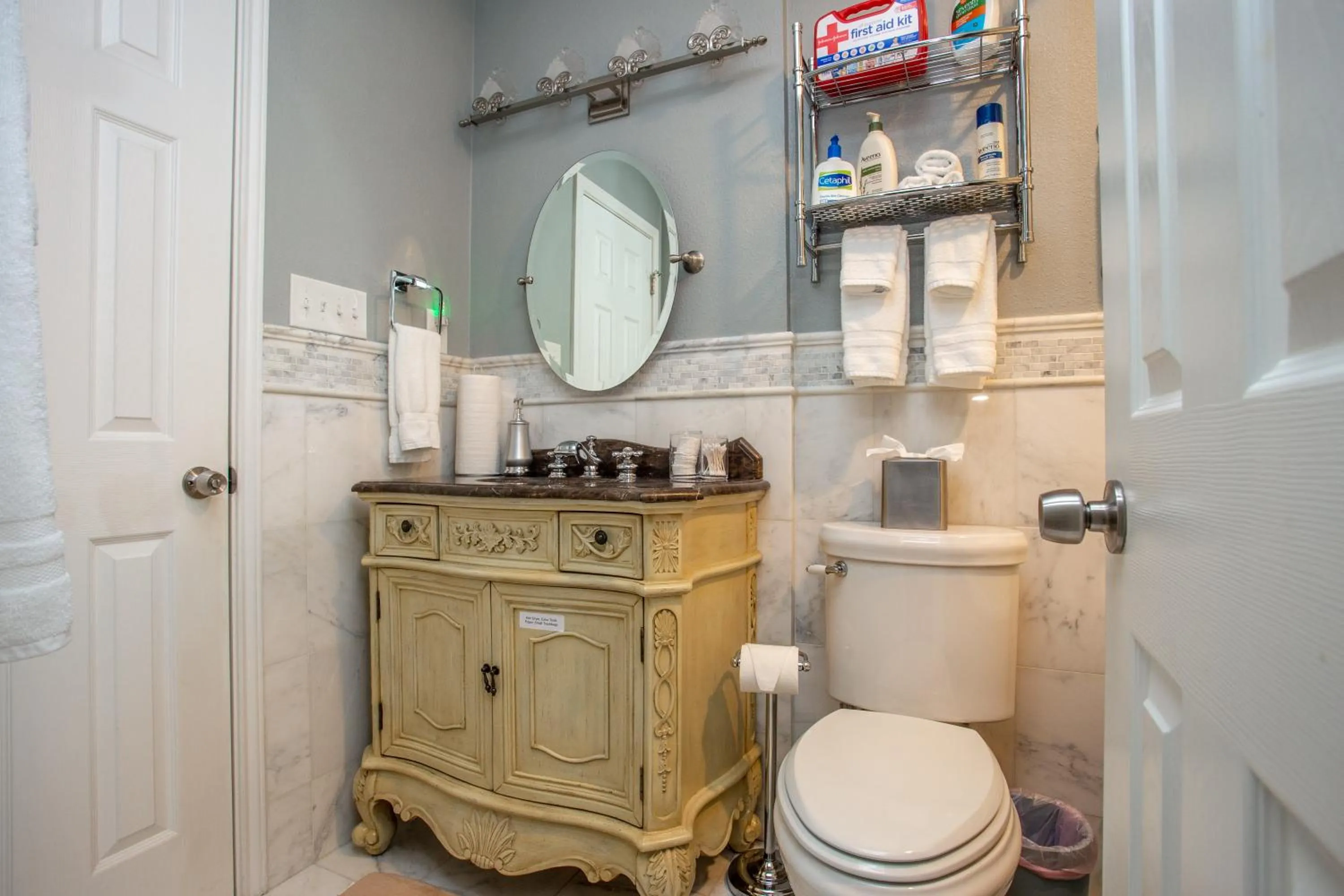 Toilet in Comfortable, Family and Business Friendly 2BD/2BA House in North Austin