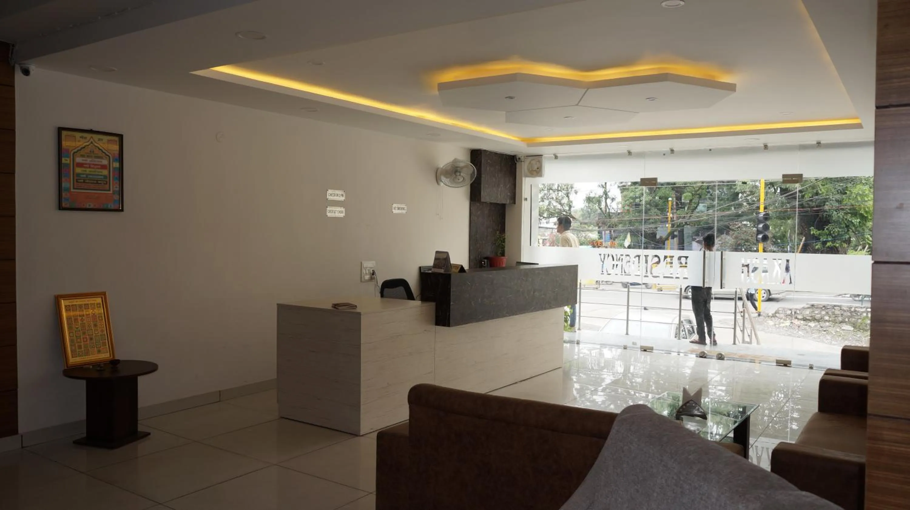Area and facilities in Hotel Aakash Residency