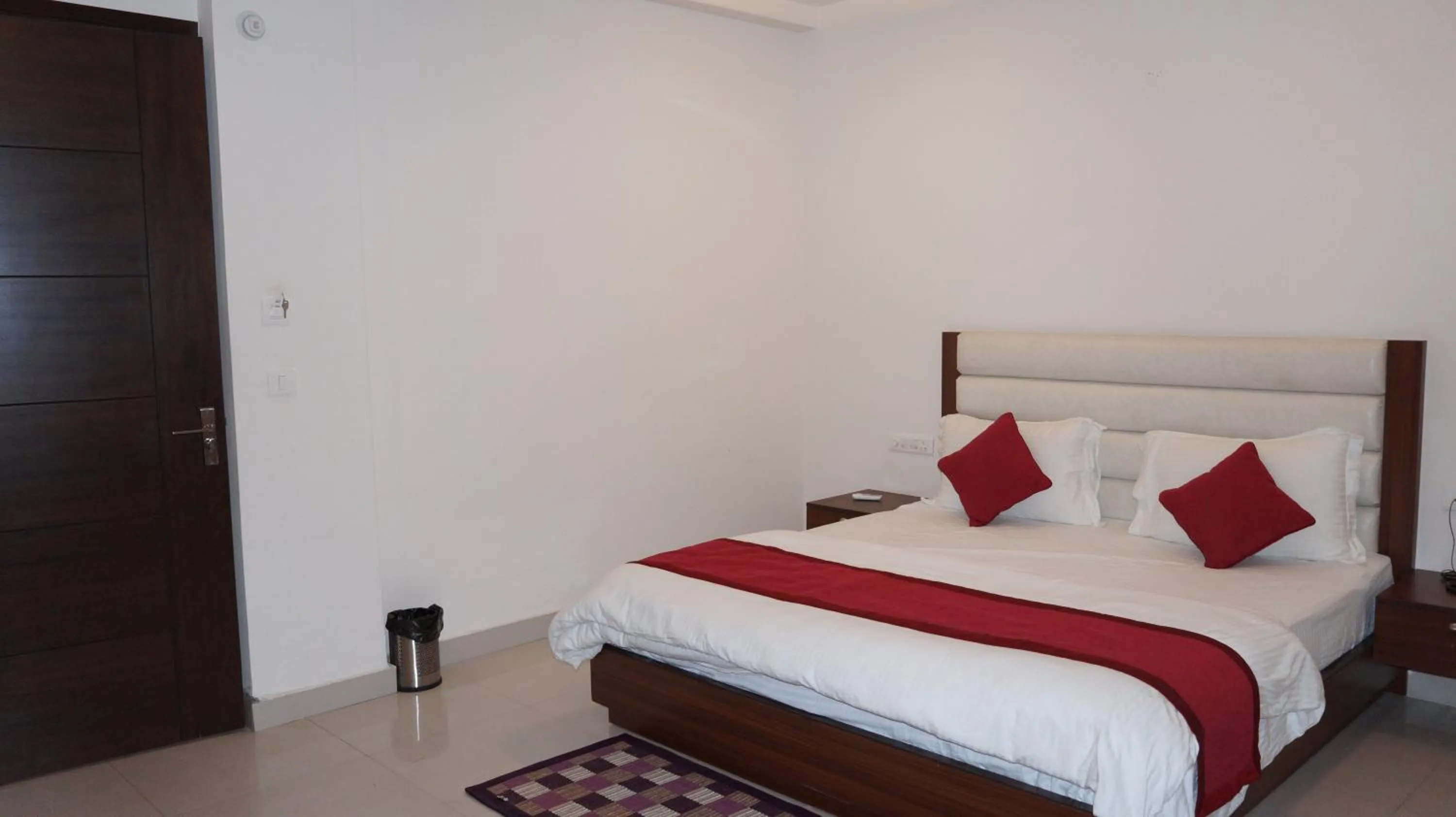 Bed in Hotel Aakash Residency