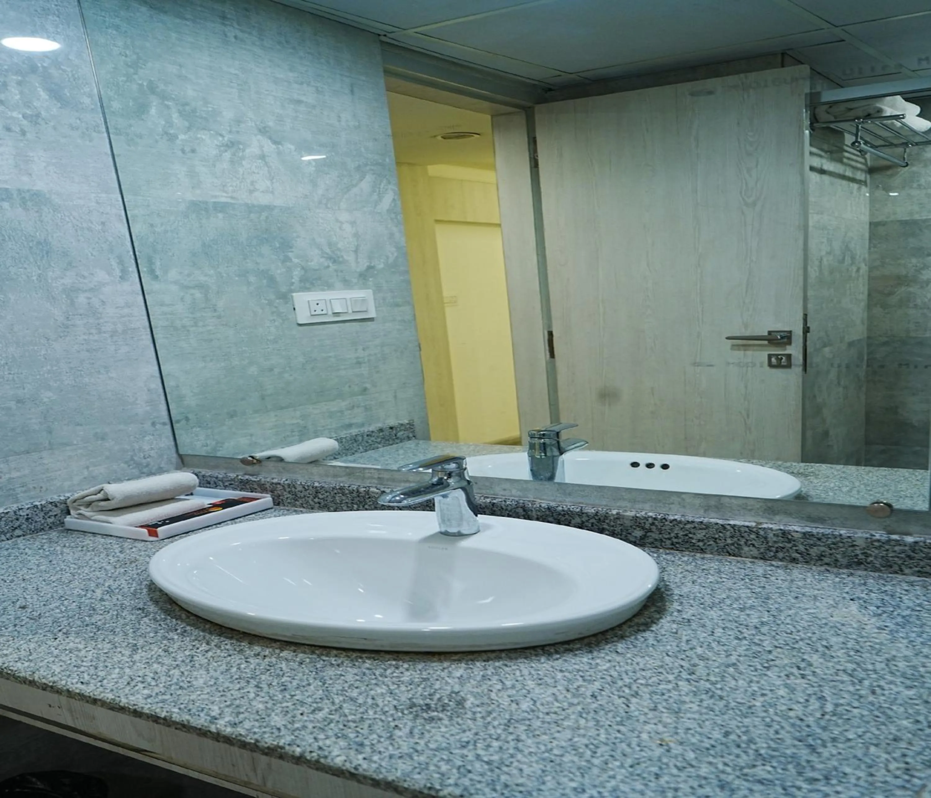 Bathroom in Hotel Radiance