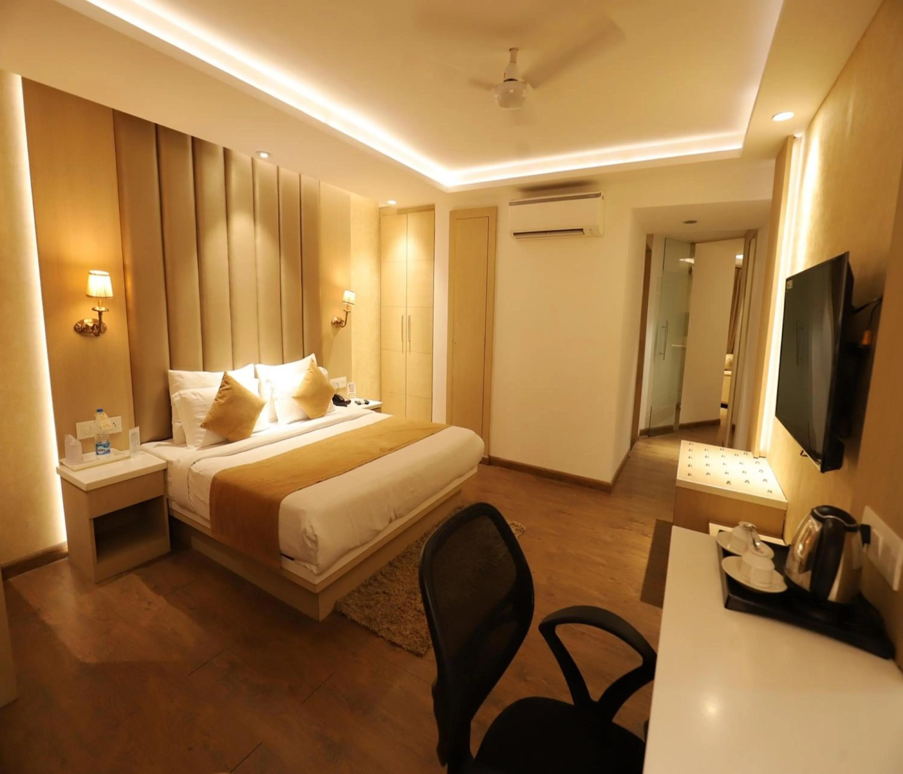 Bed in Hotel Radiance