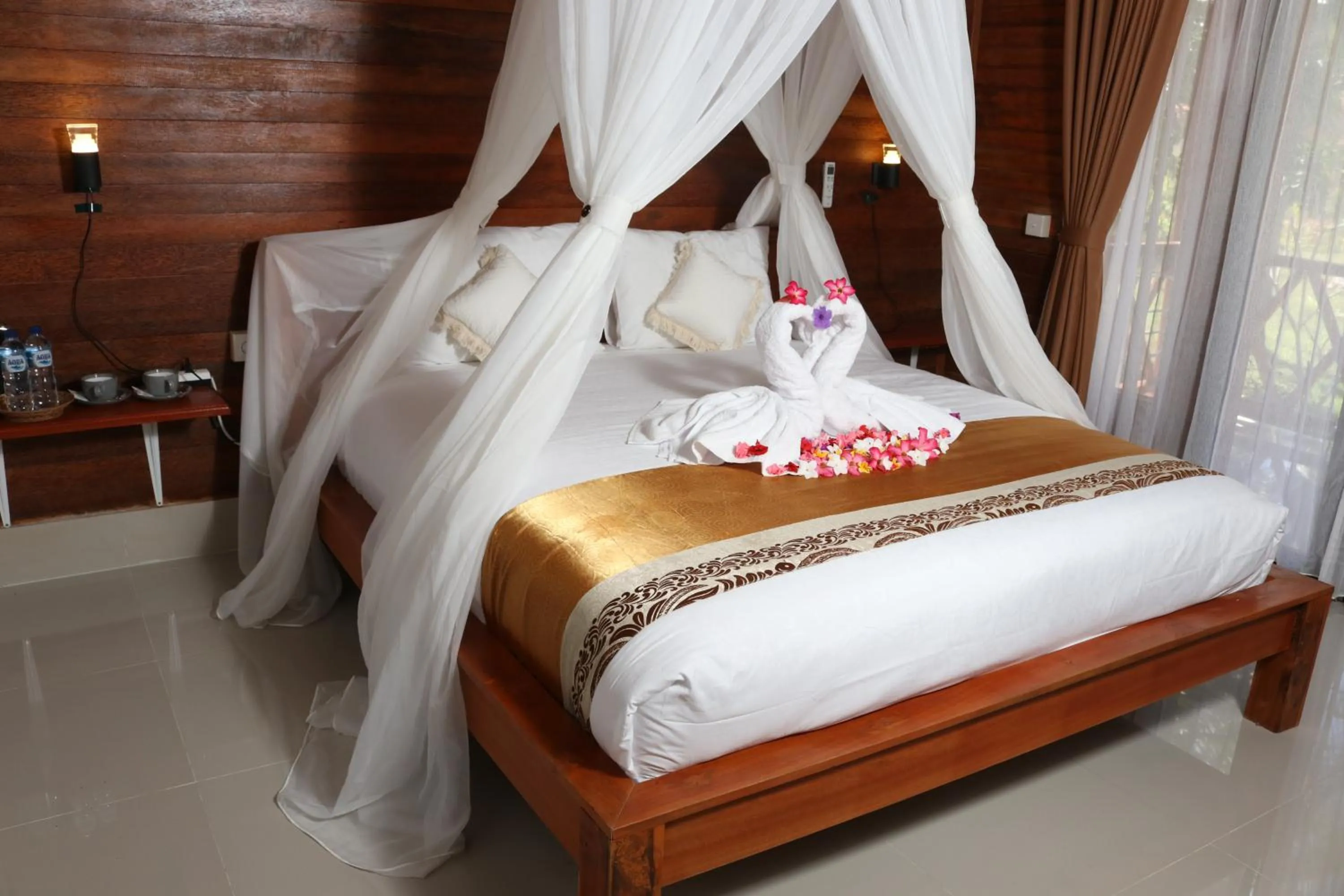 Bed in Dangin Kubu Resort & Restaurant