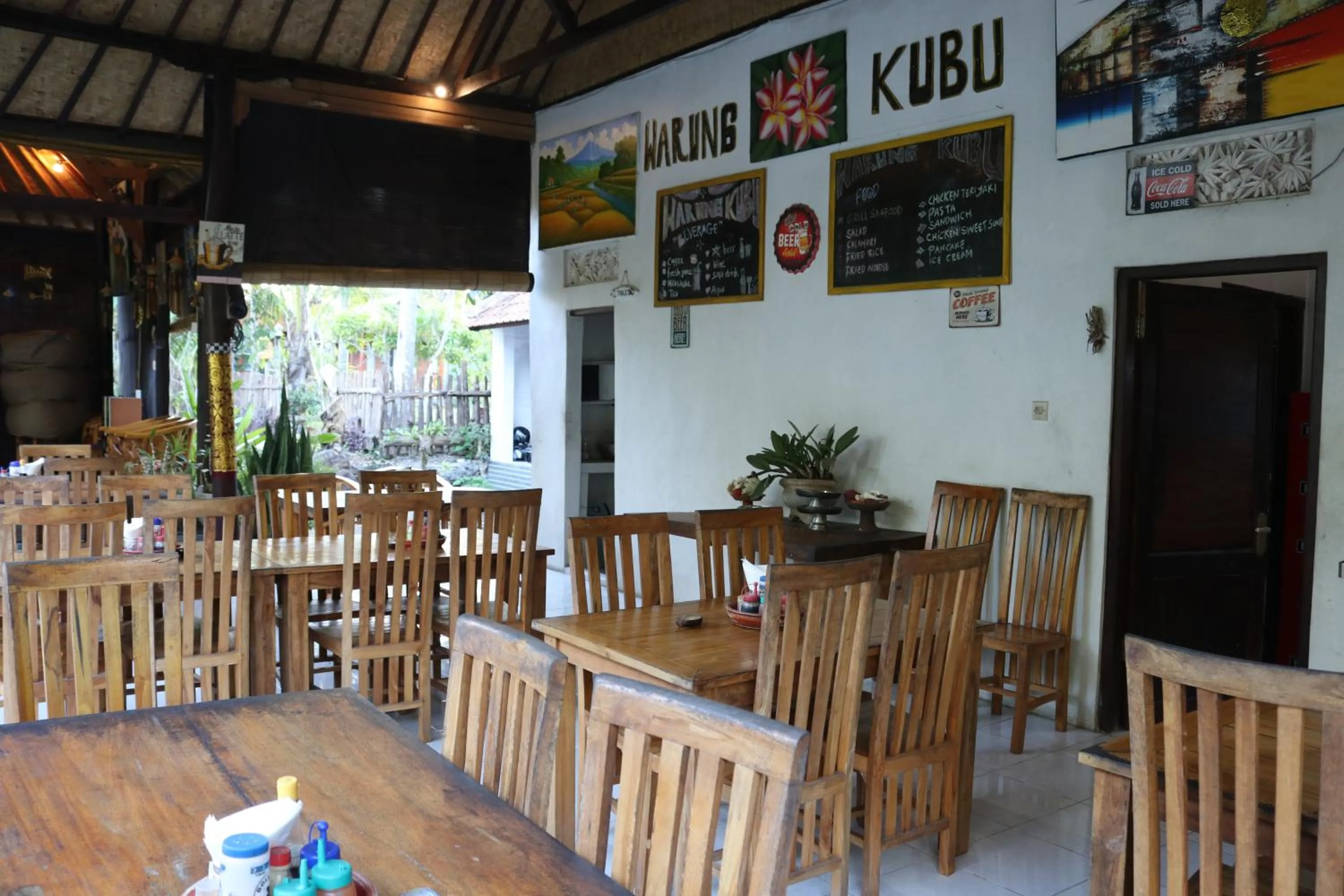 Restaurant/places to eat in Dangin Kubu Resort & Restaurant