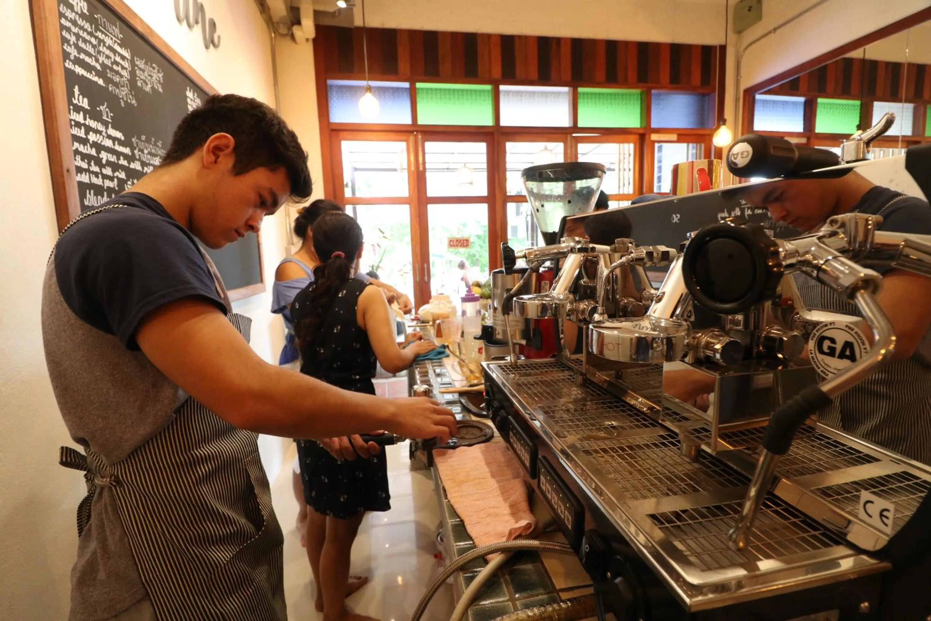 Lounge or bar in Little Jasmine by the River