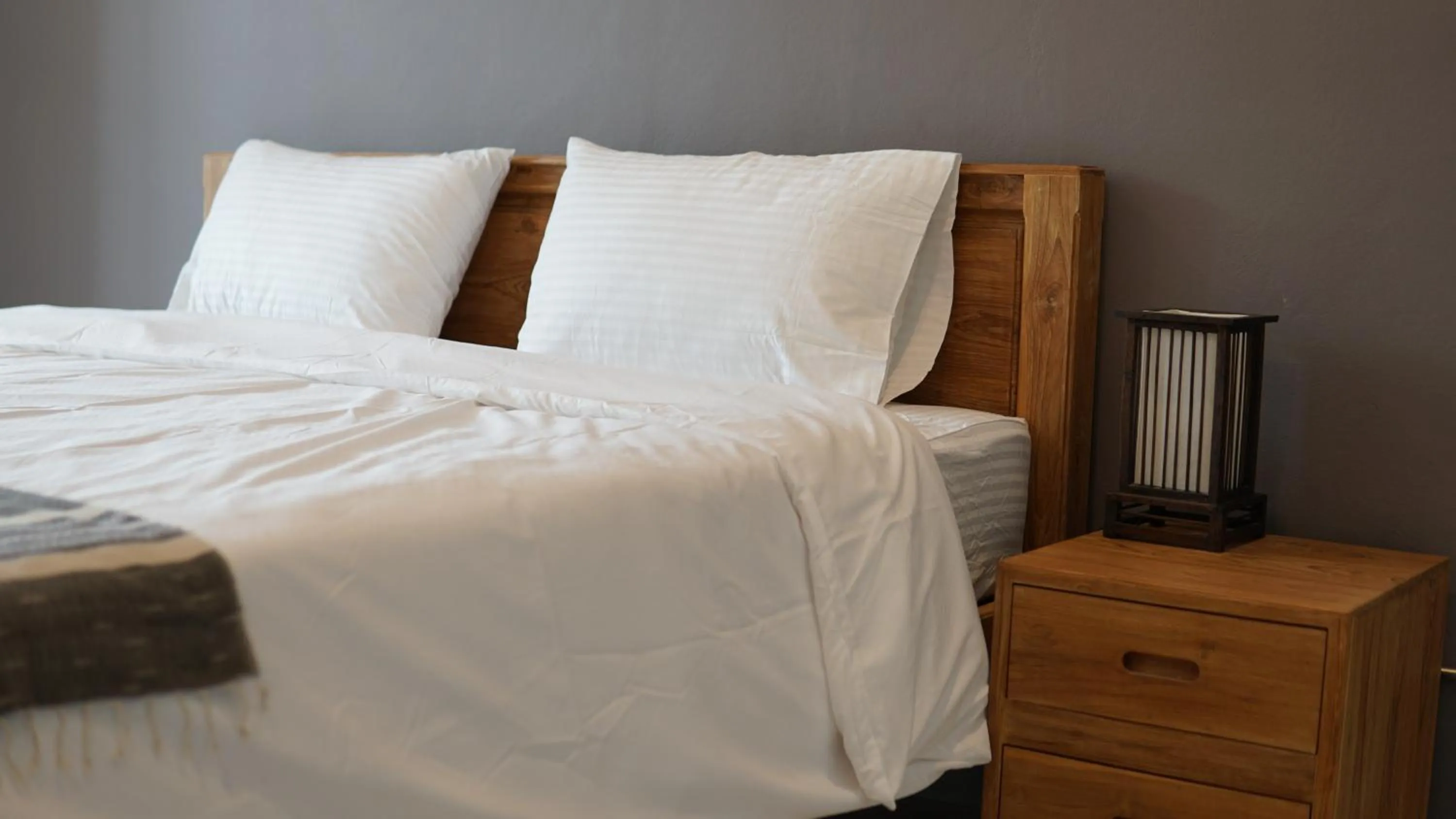 Bed in Little Jasmine by the River