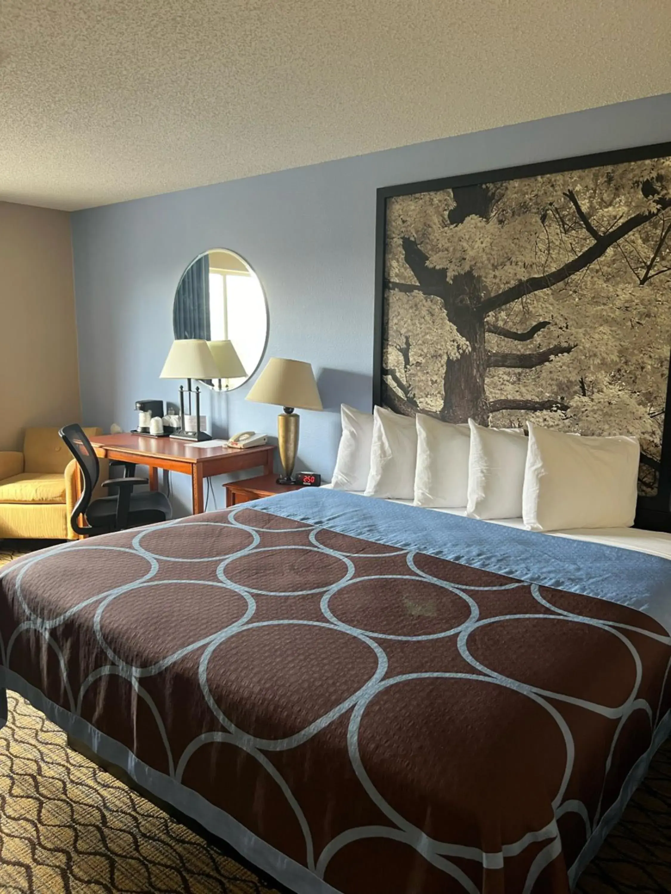 King Room - Non-Smoking in Super 8 by Wyndham Adrian King Room - Non-Smoking in Super 8 by Wyndham Adrian