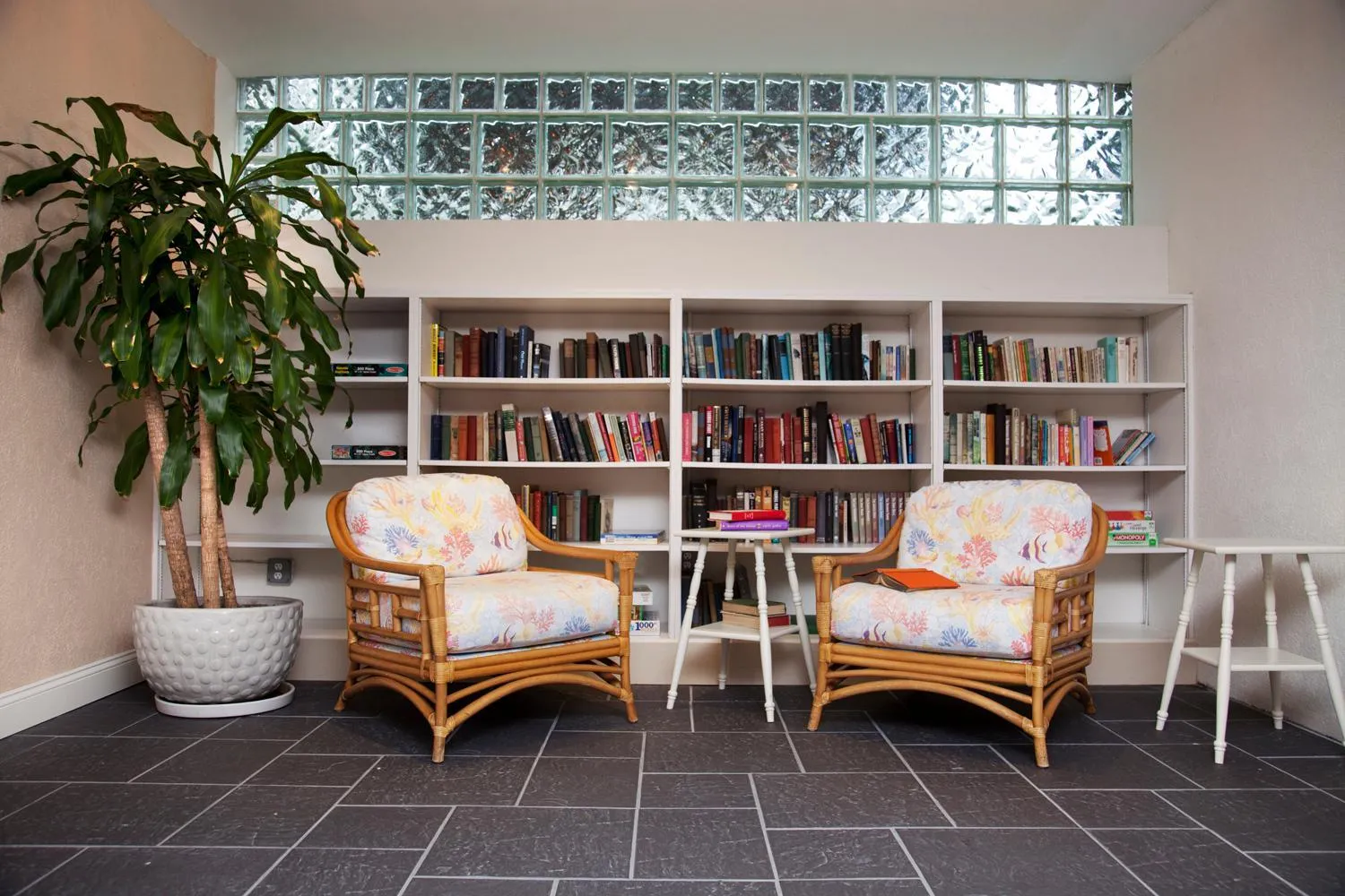 Seating area in Sandpiper Beach Club