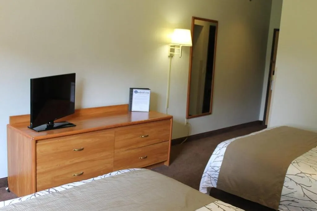 TV and multimedia, Bed in Edmore Inn