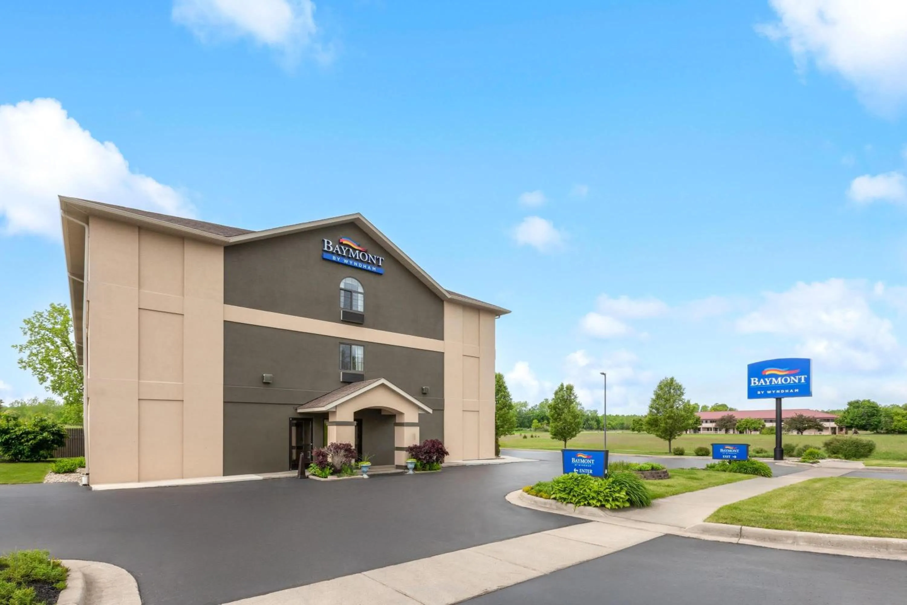 Property building in Baymont by Wyndham Paw Paw