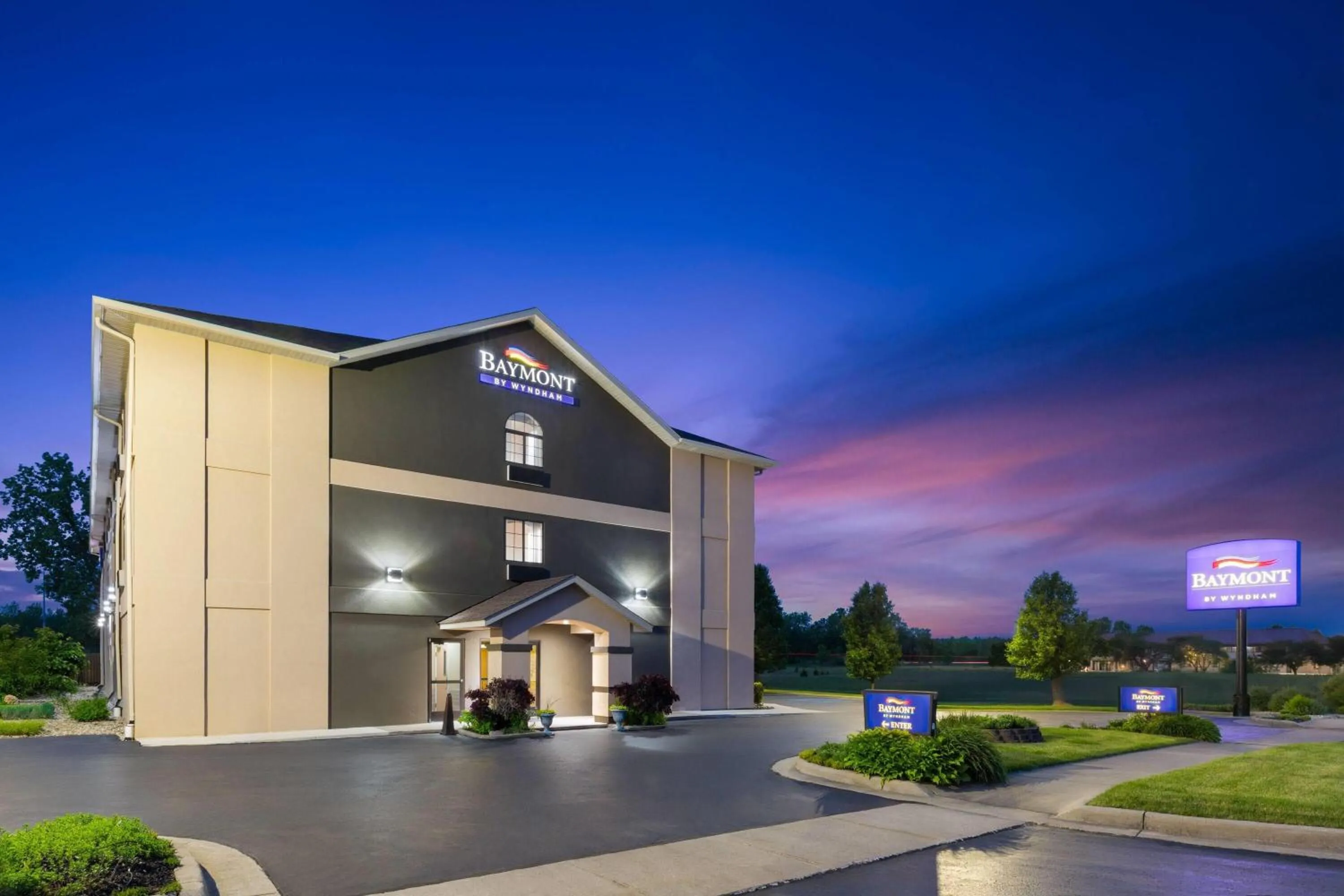 Property building in Baymont by Wyndham Paw Paw