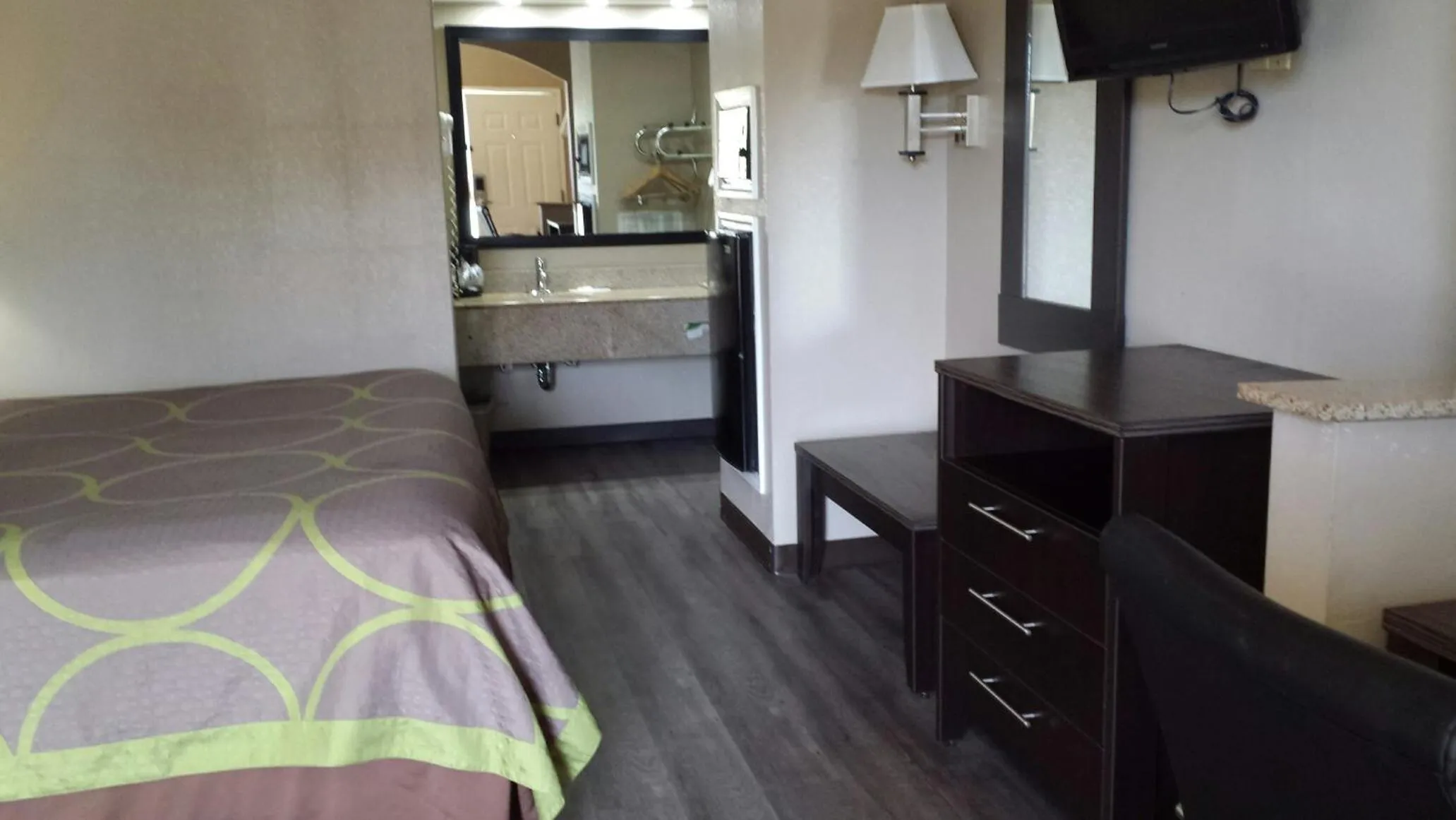 Bed in Super 8 by Wyndham Murfreesboro