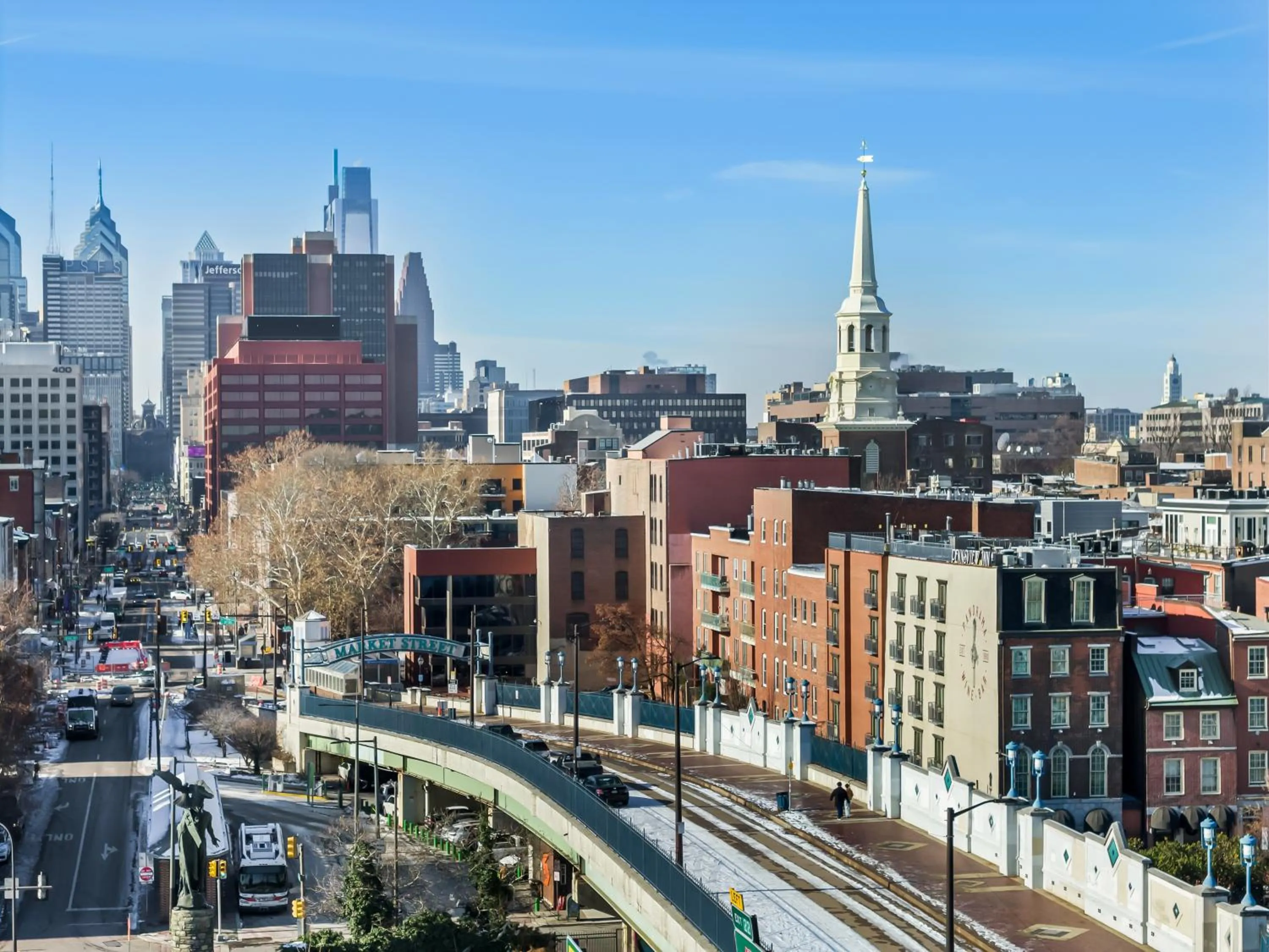 Nearby landmark in Penn's View Hotel Philadelphia