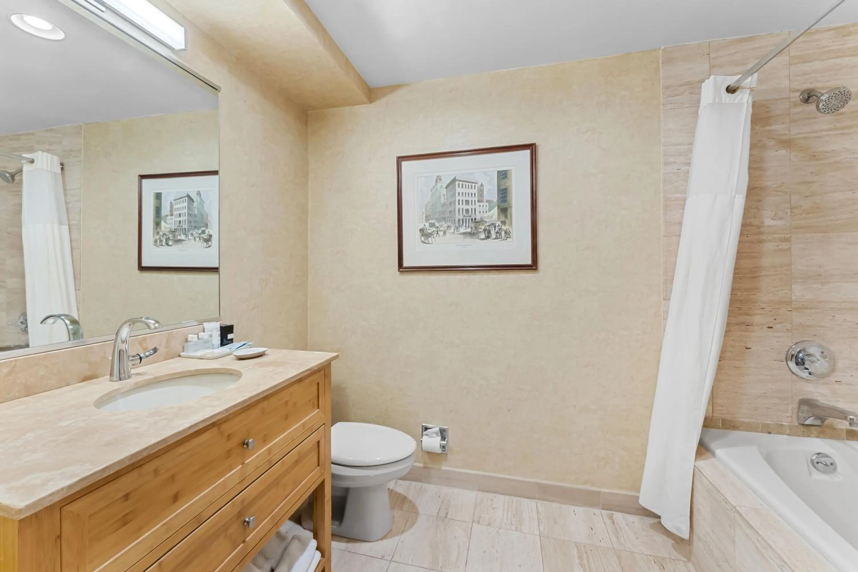 Toilet in Penn's View Hotel Philadelphia