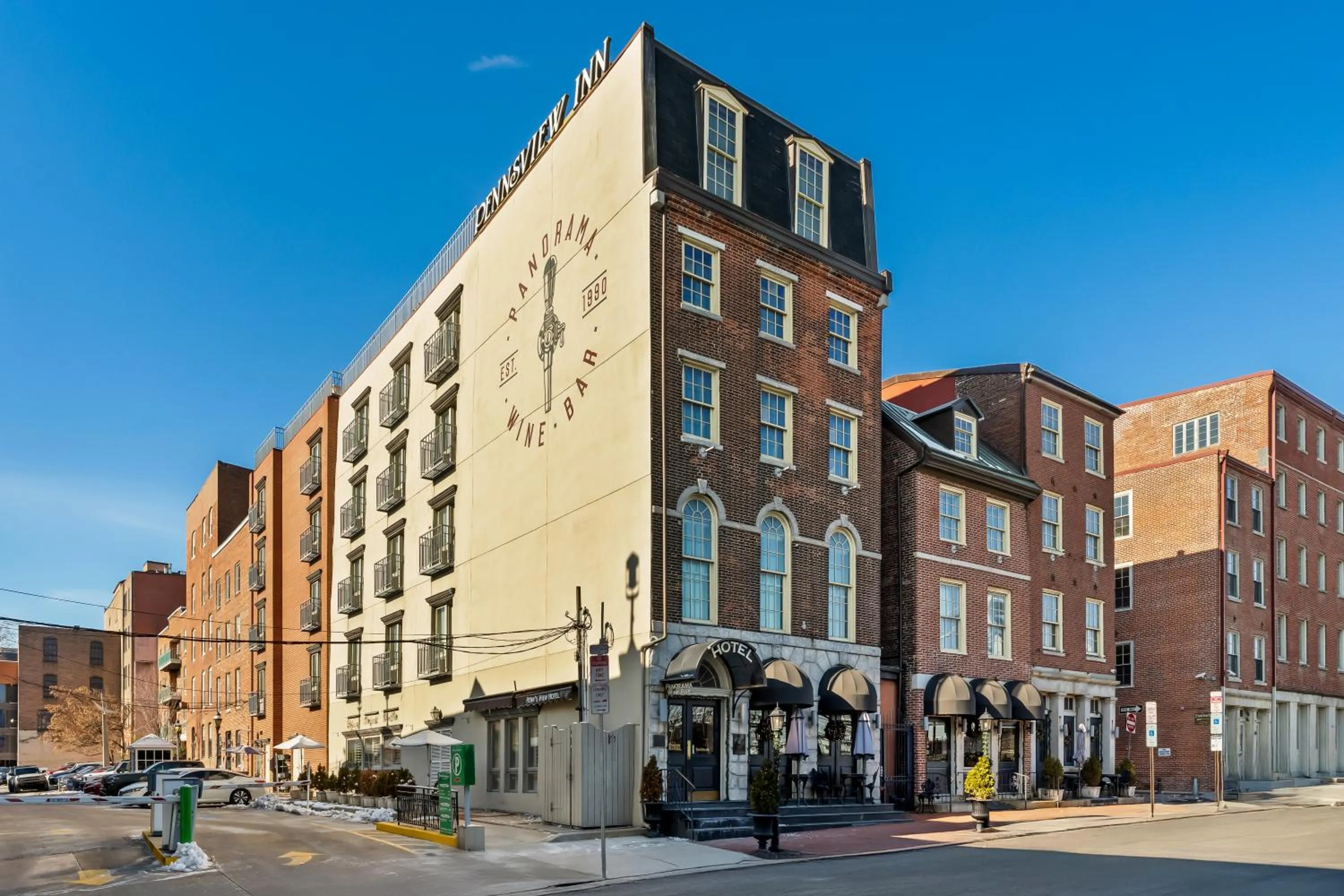 Property building in Penn's View Hotel Philadelphia