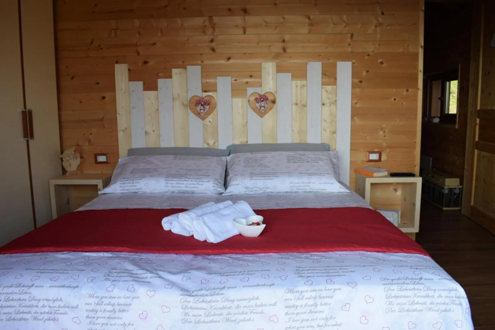 Bedroom in 2 CUORI E UN B&B