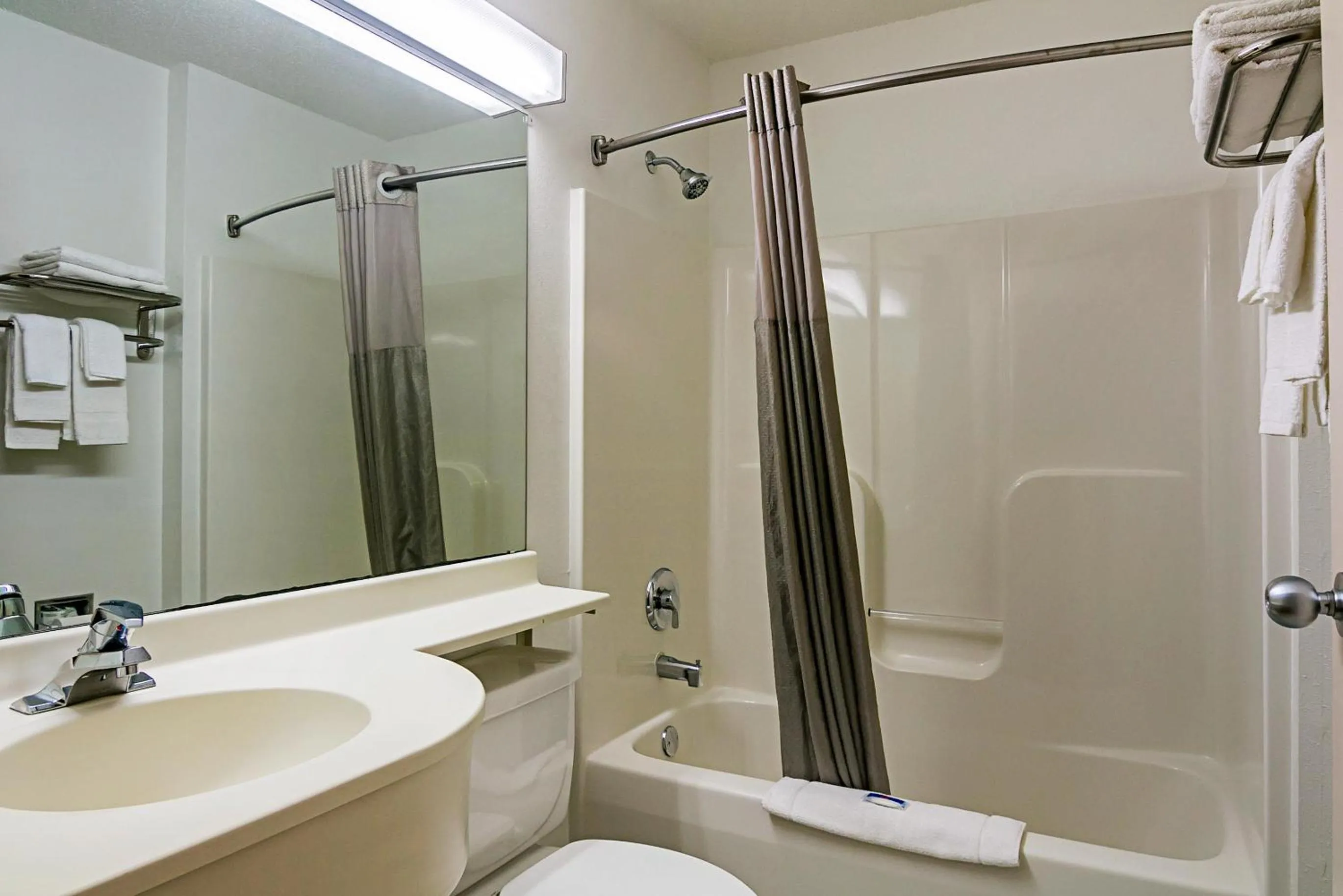 Bathroom in Motel 6-Sycamore, IL