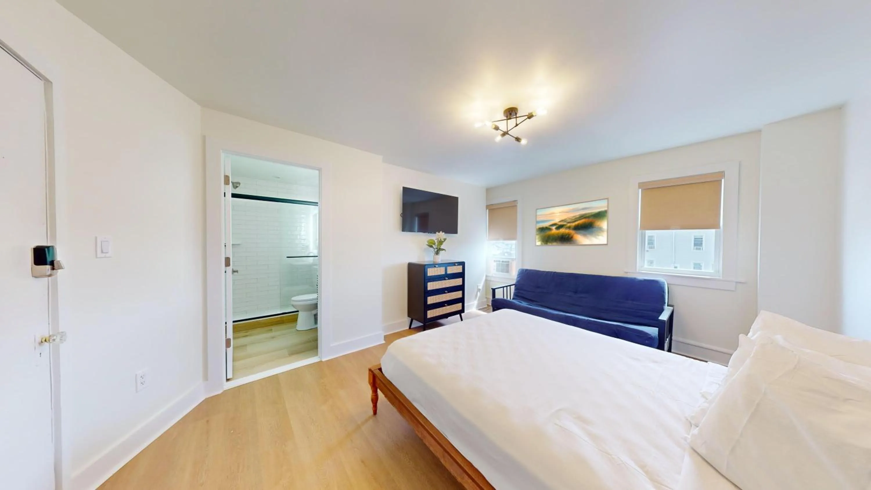 Bedroom, Bed in The Cove