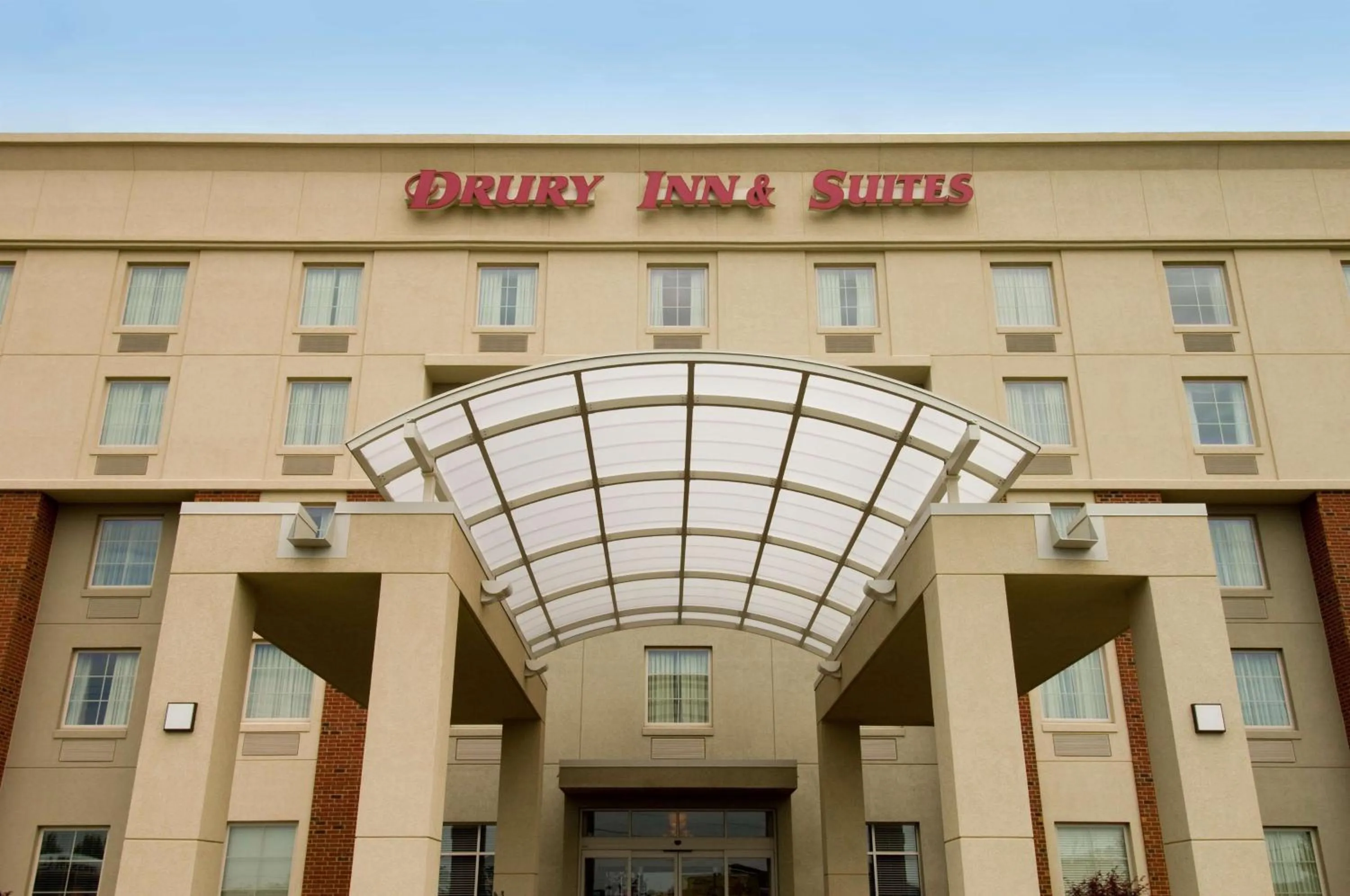 Property building in Drury Inn & Suites Middletown Franklin