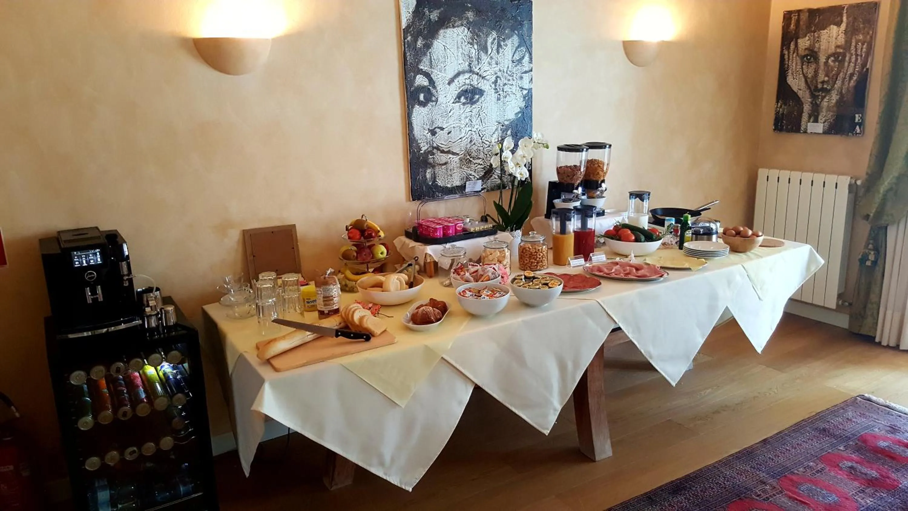 Food and drinks in B&B Villa Fiorini