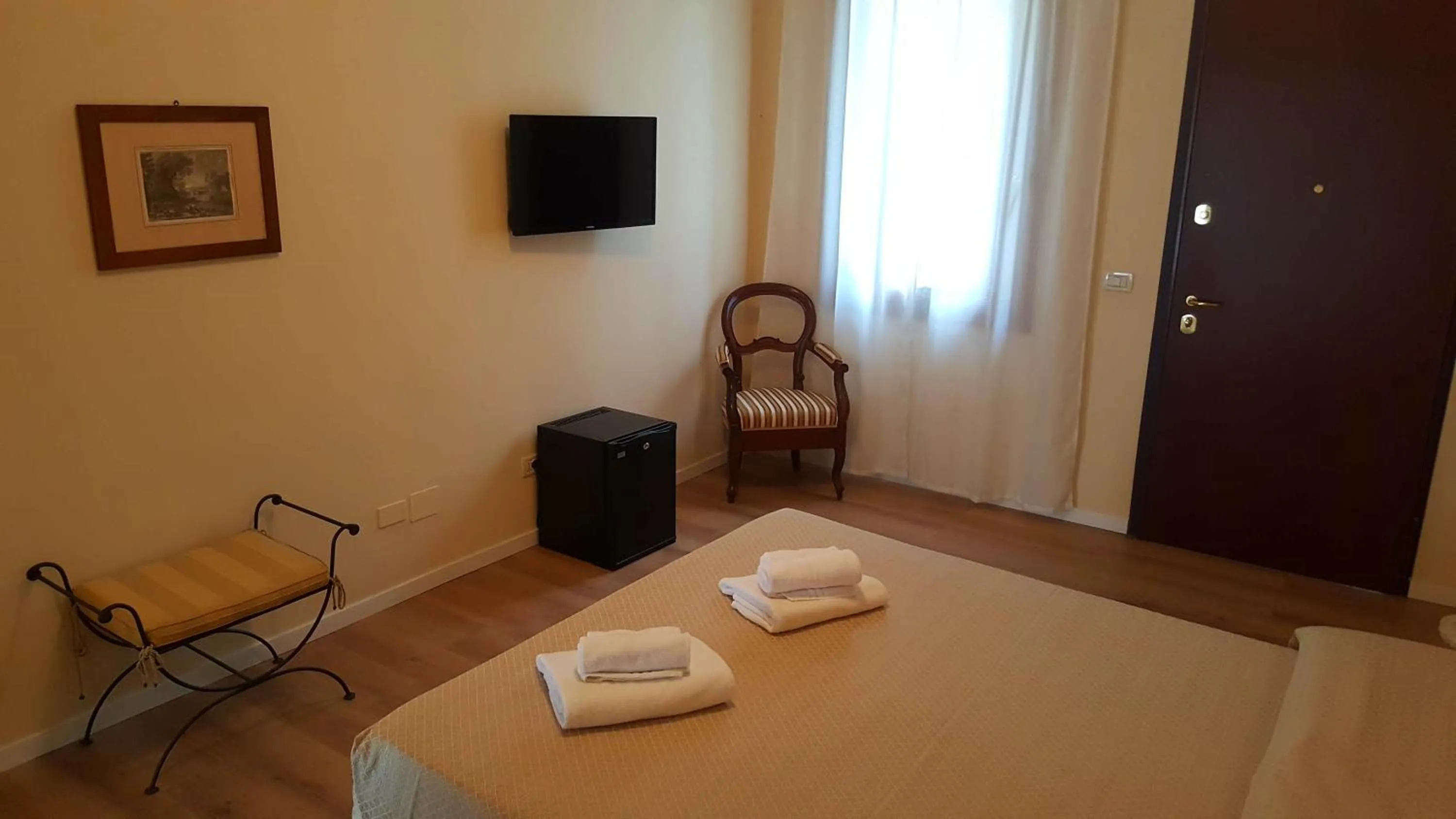 Bed in B&B Villa Fiorini