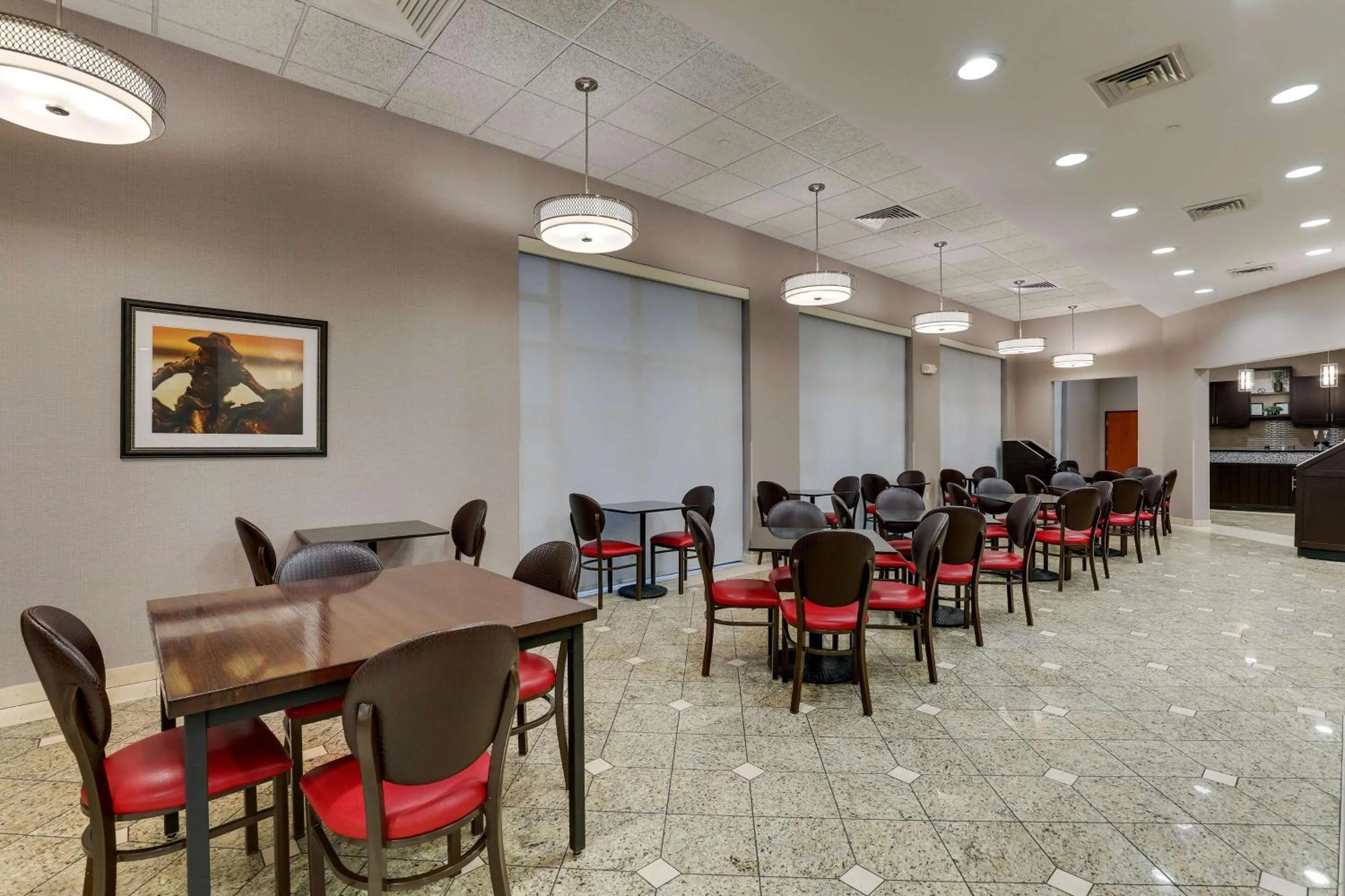 Breakfast in Drury Inn & Suites St Joseph