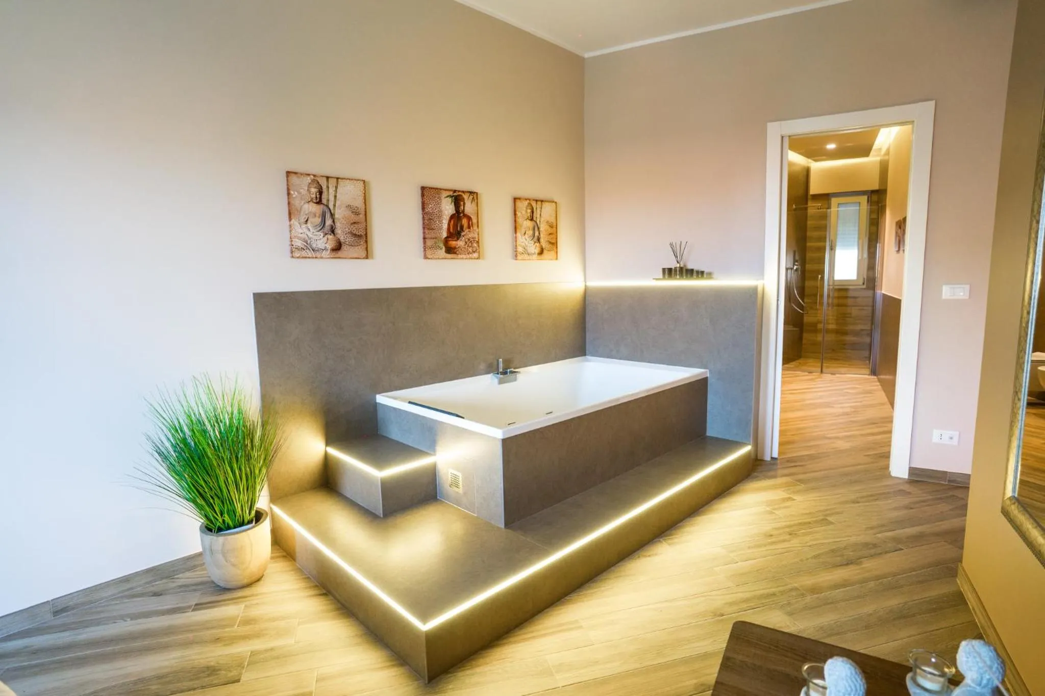 Etnic Suite