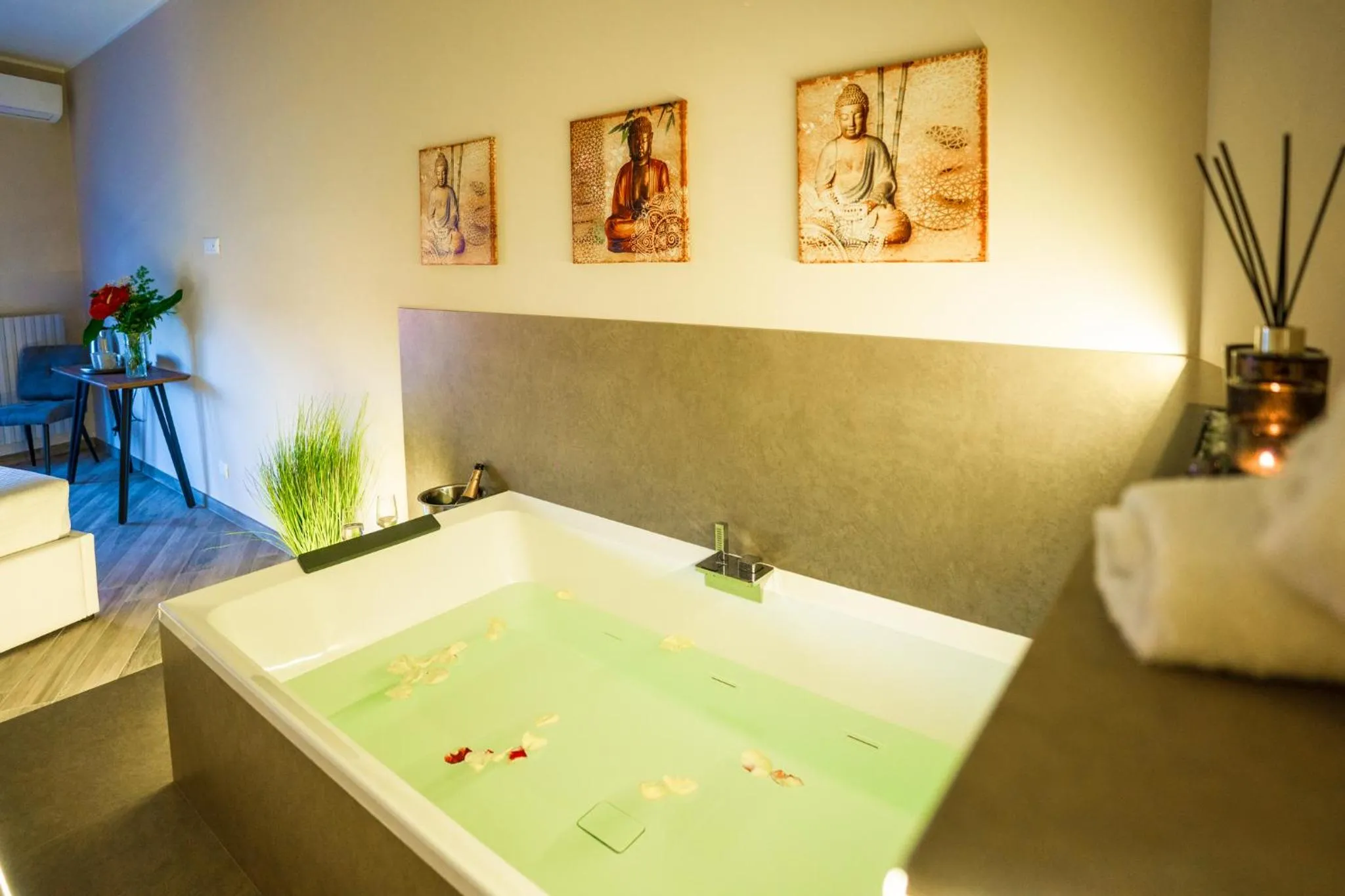 Etnic Suite