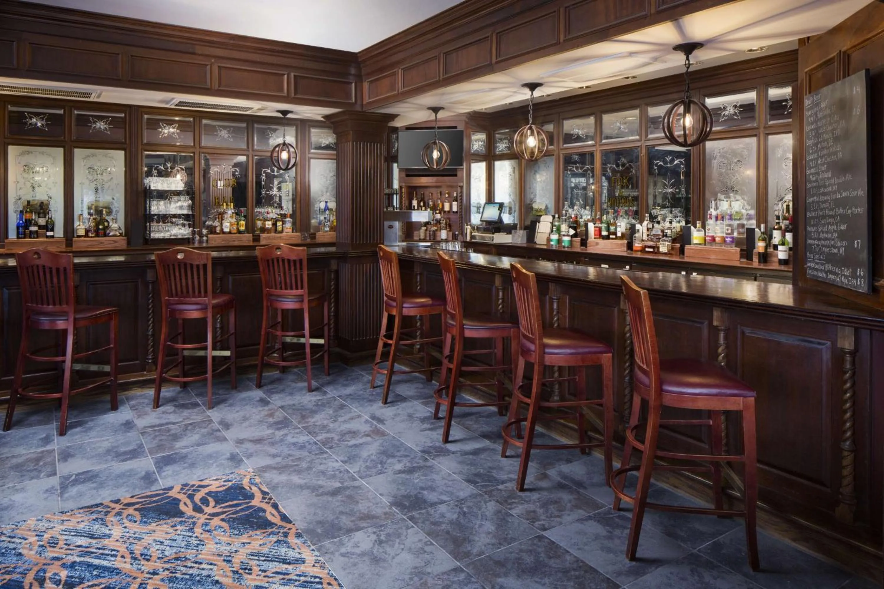 Lounge or bar in The Desmond Hotel Malvern, a DoubleTree by Hilton