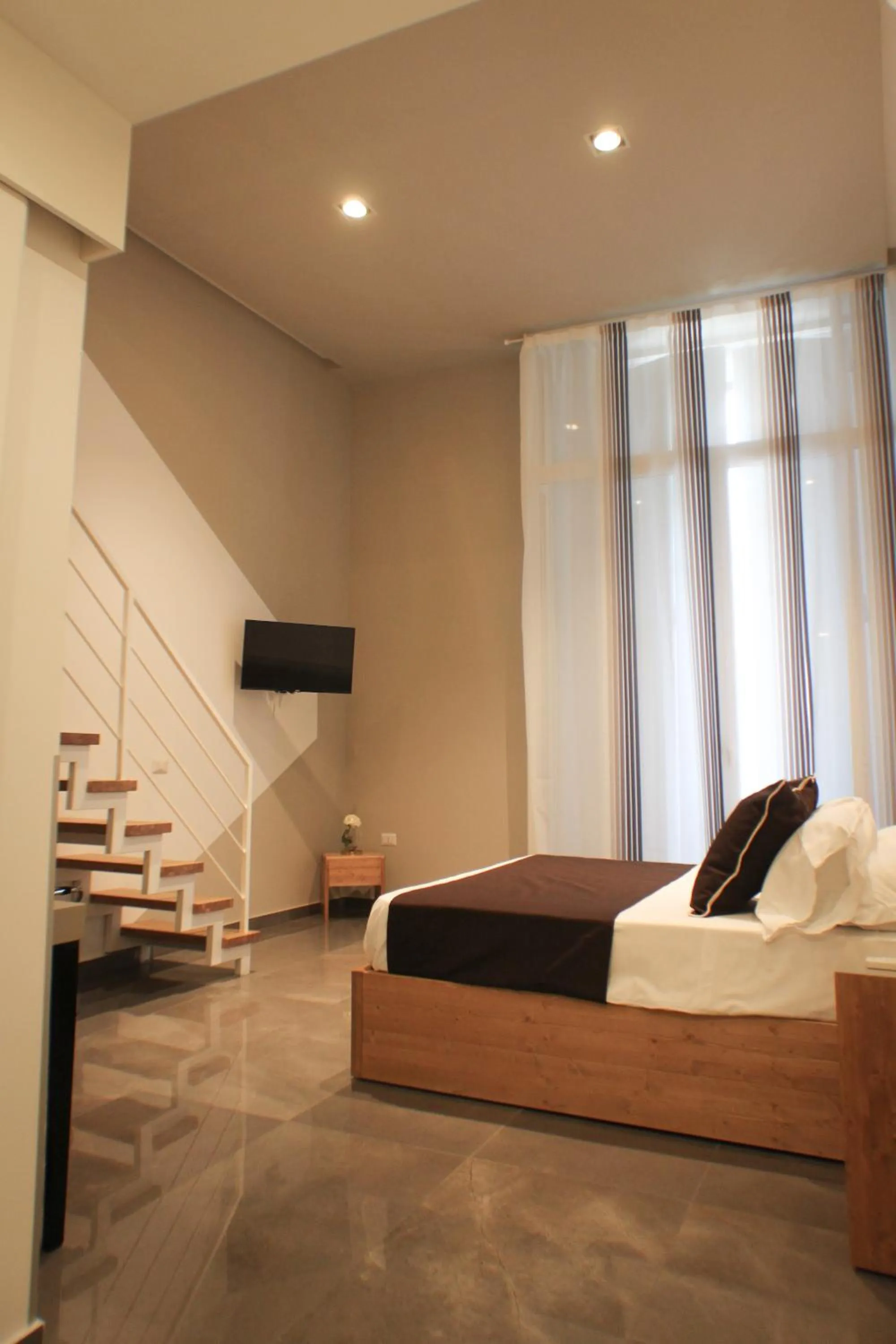 Bed in Be Italian Flat Piazza Bovio 22