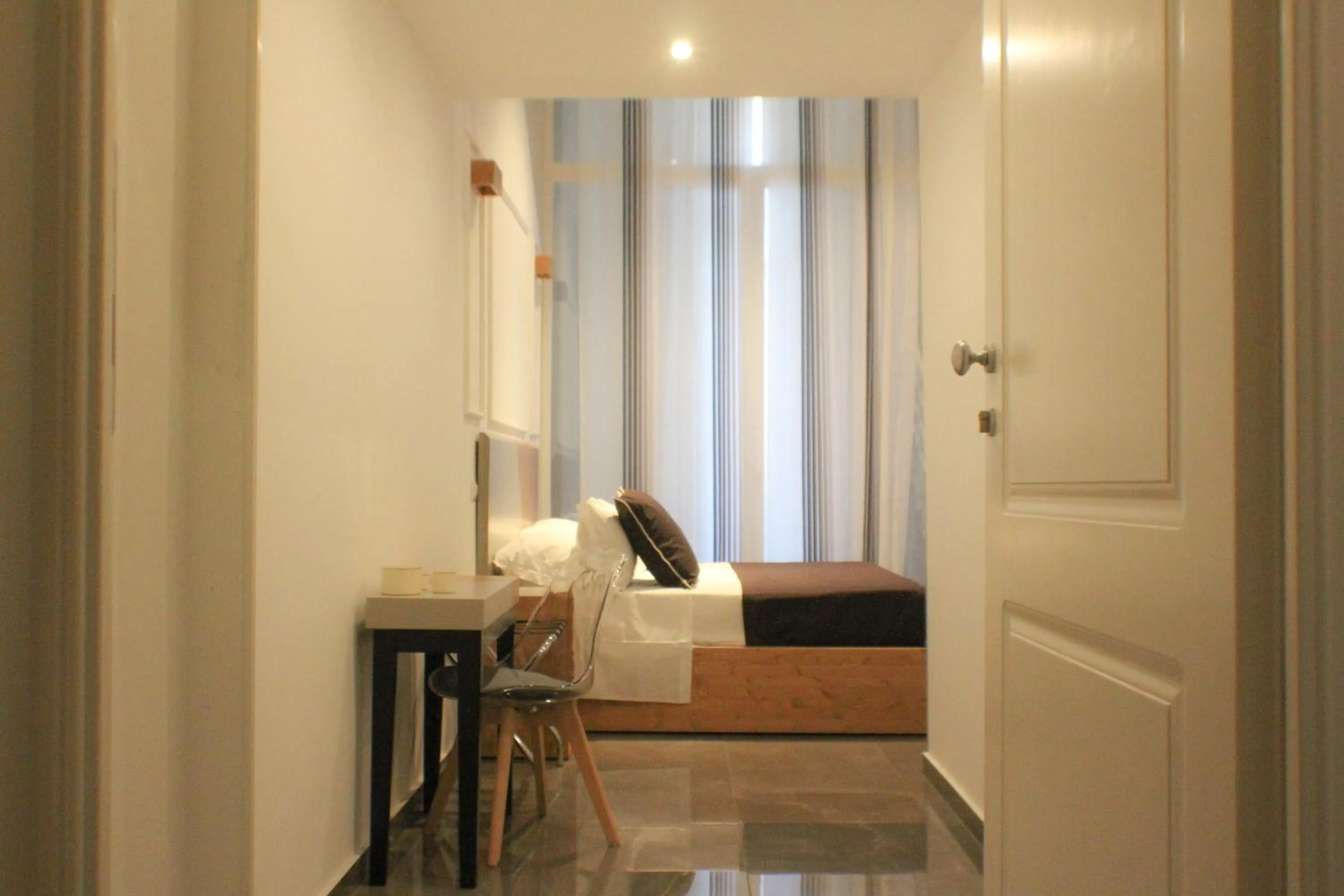 Bed in Be Italian Flat Piazza Bovio 22
