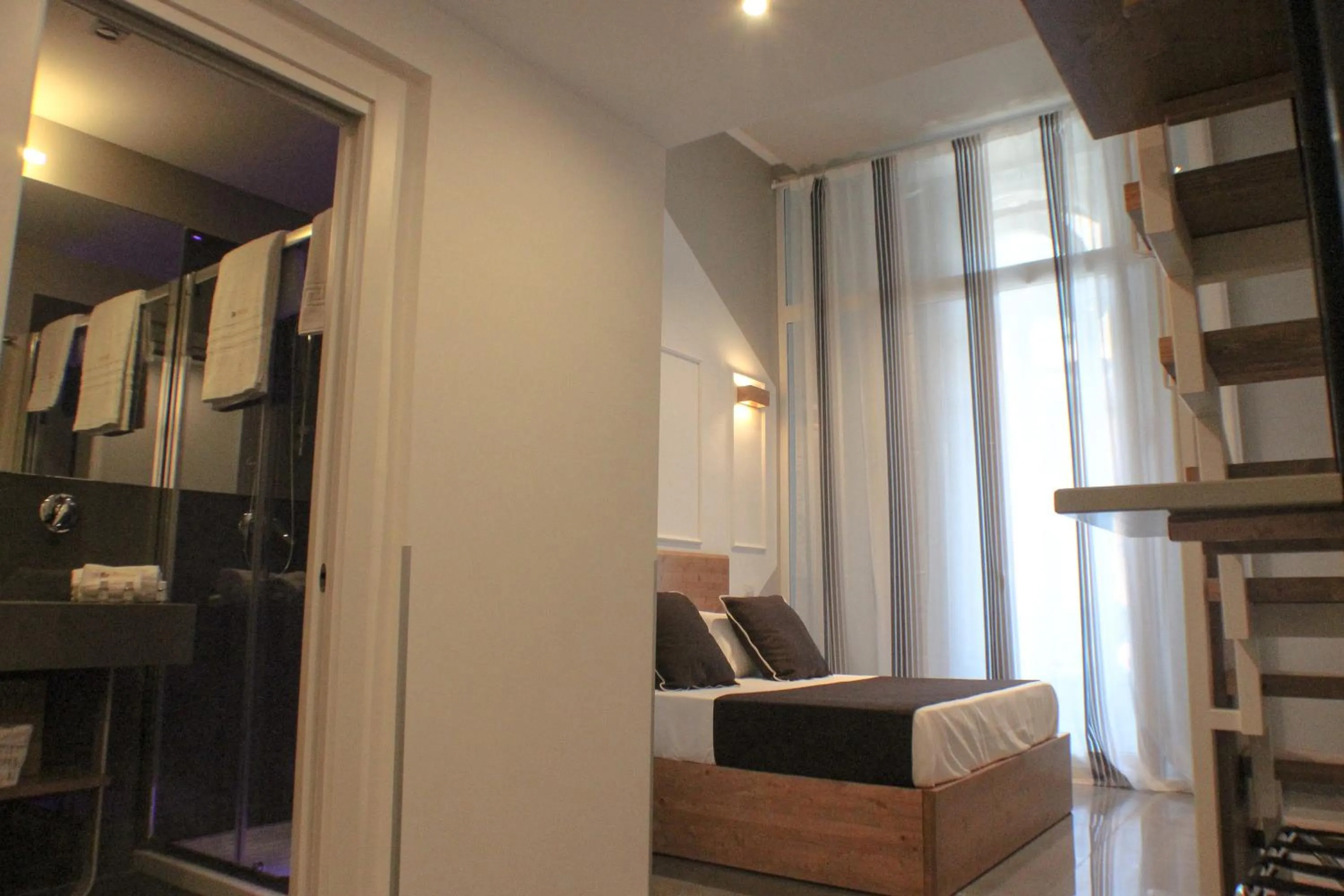 Be Italian Flat Piazza Bovio 22