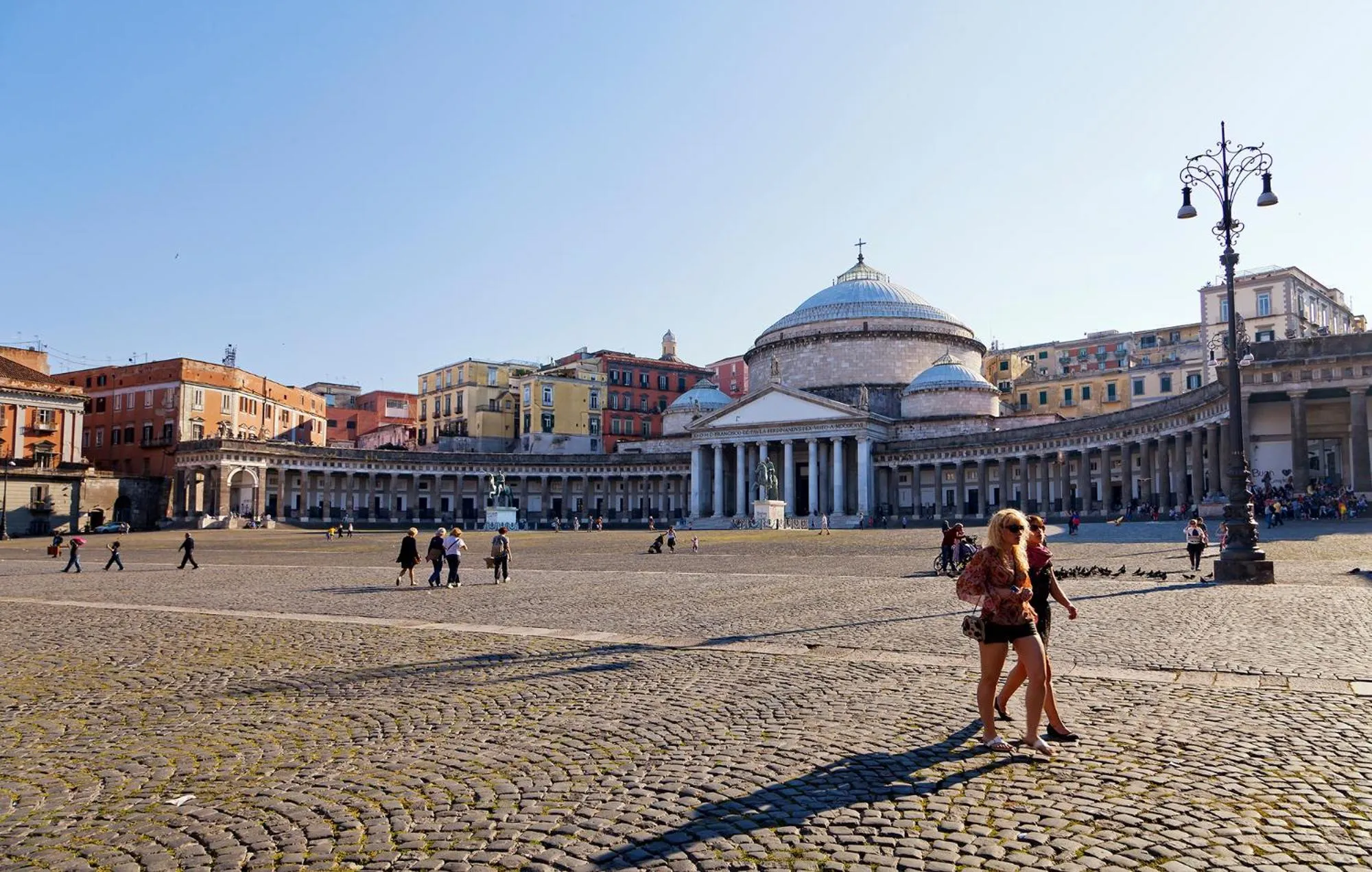 Be Italian Flat Piazza Bovio 22