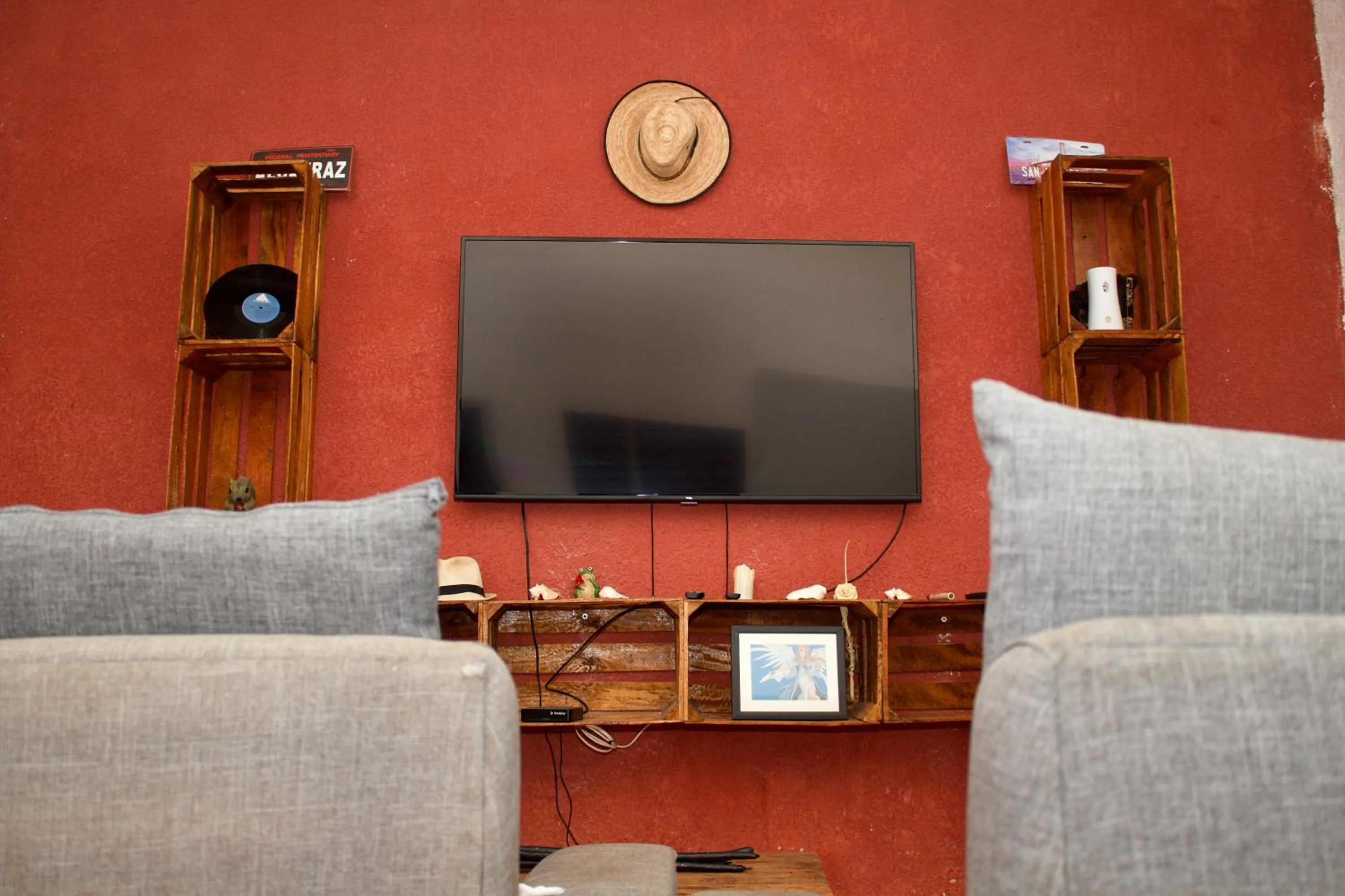 Communal lounge/ TV room in Garra Charrua