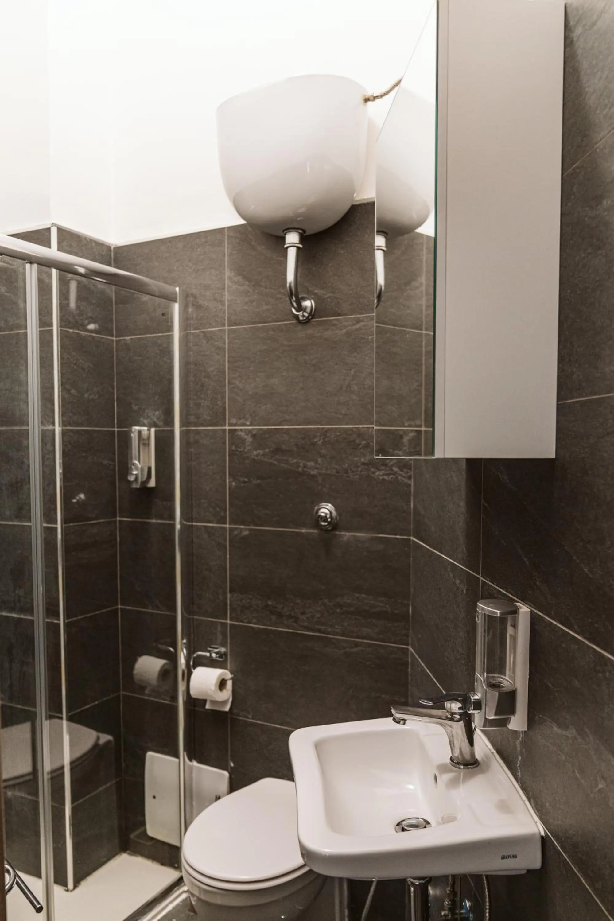 Shower in Pandora Rooms - Pompei - Central Pompeii Near the Ruins