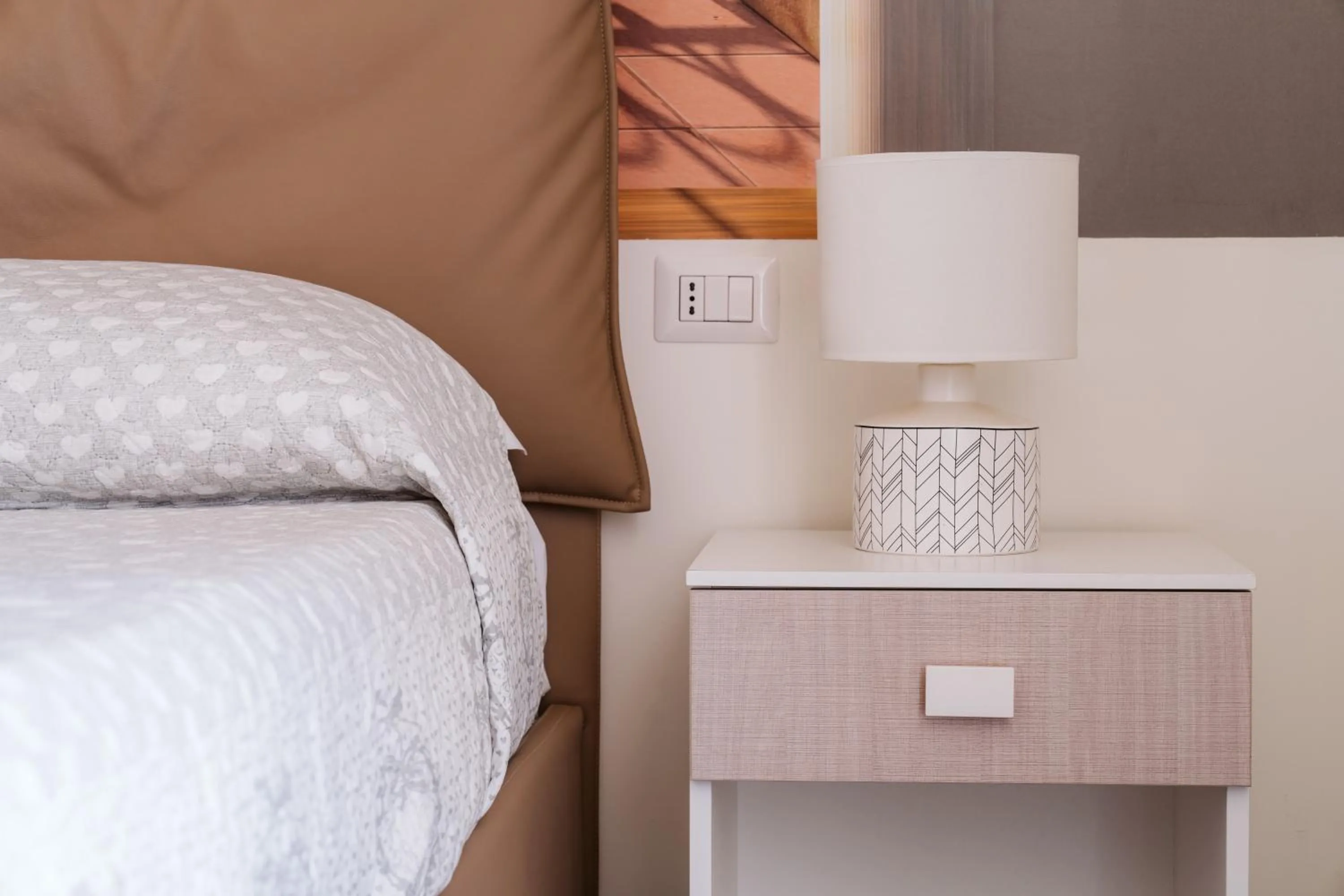 Bed in Pandora Rooms - Pompei - Central Pompeii Near the Ruins