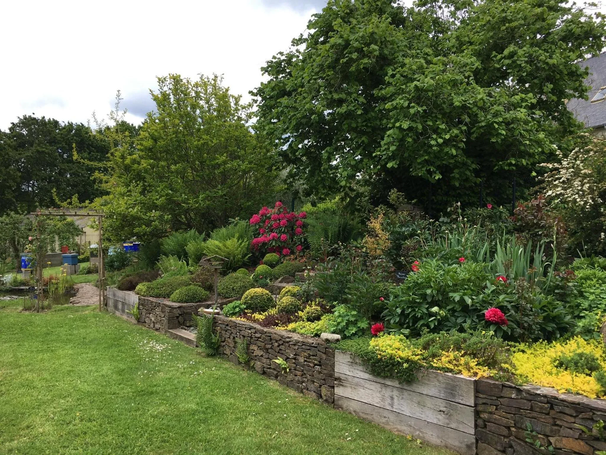 Garden view in La Miellerie