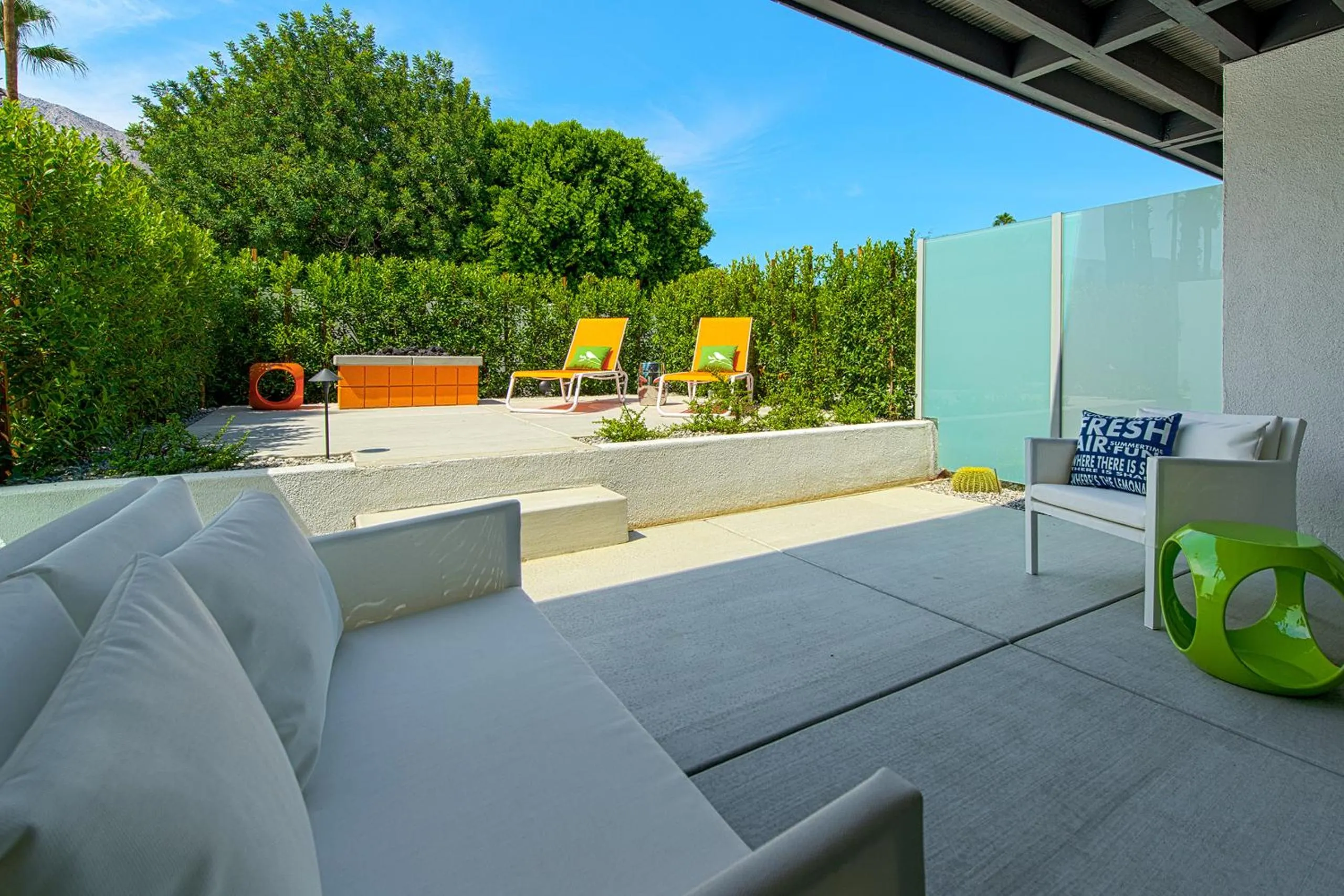 Patio in The Twist Palm Springs