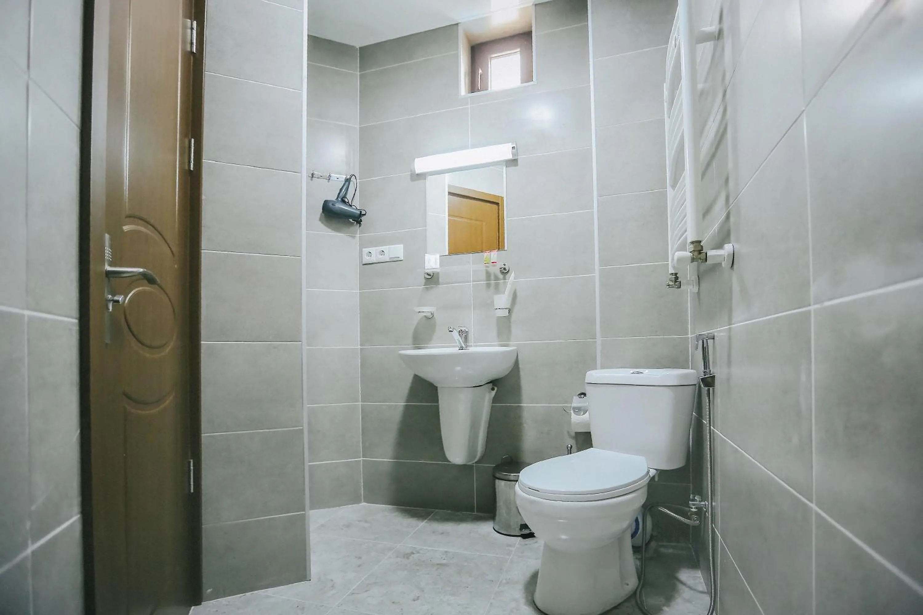 Toilet in Balanchine