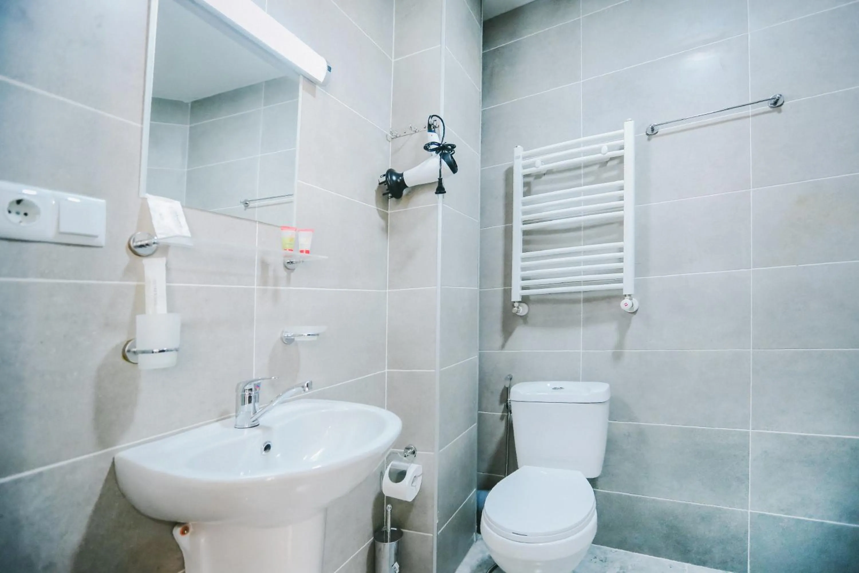 Shower in Balanchine