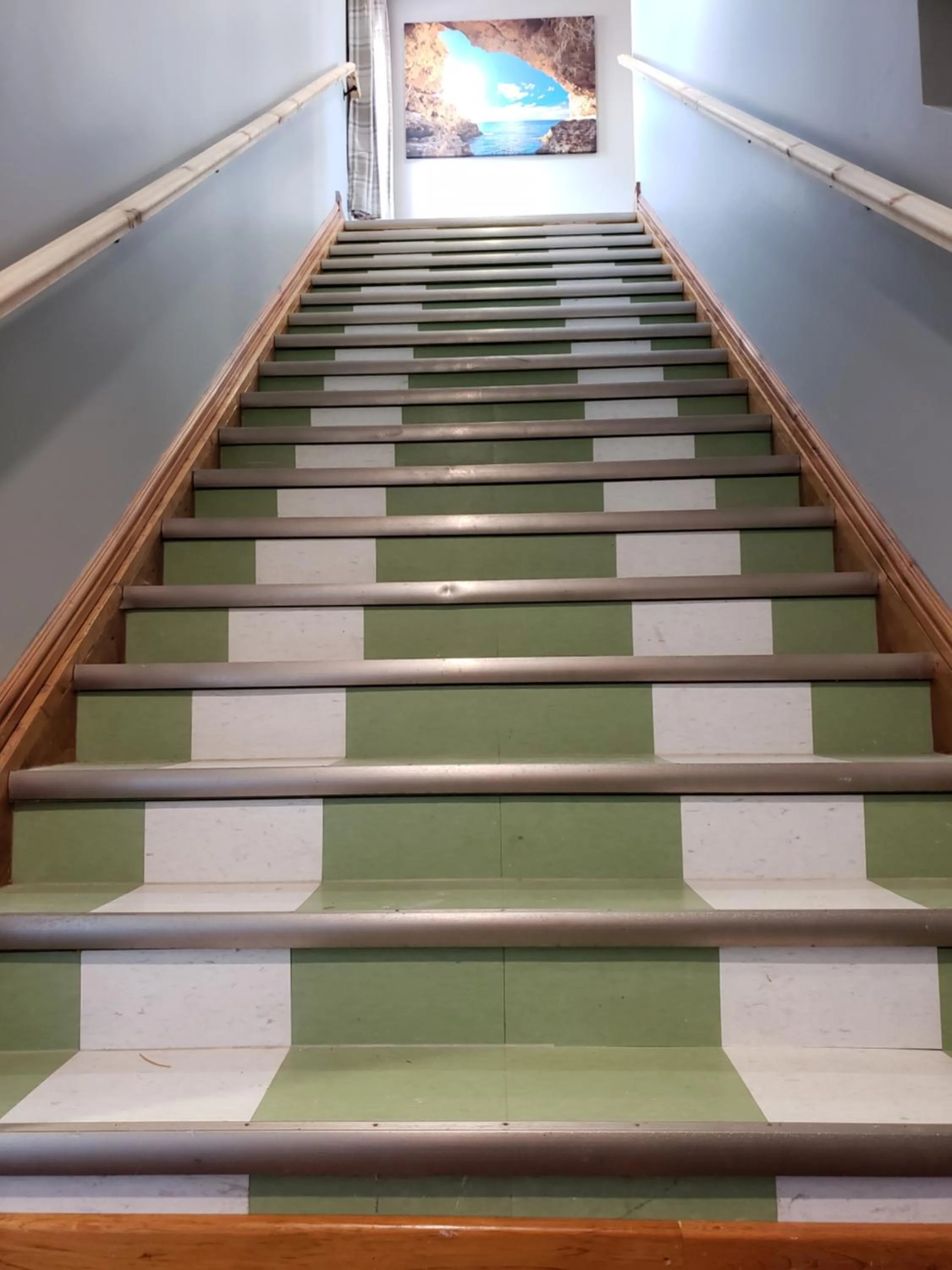 Facade/entrance in Hepworth Hostel