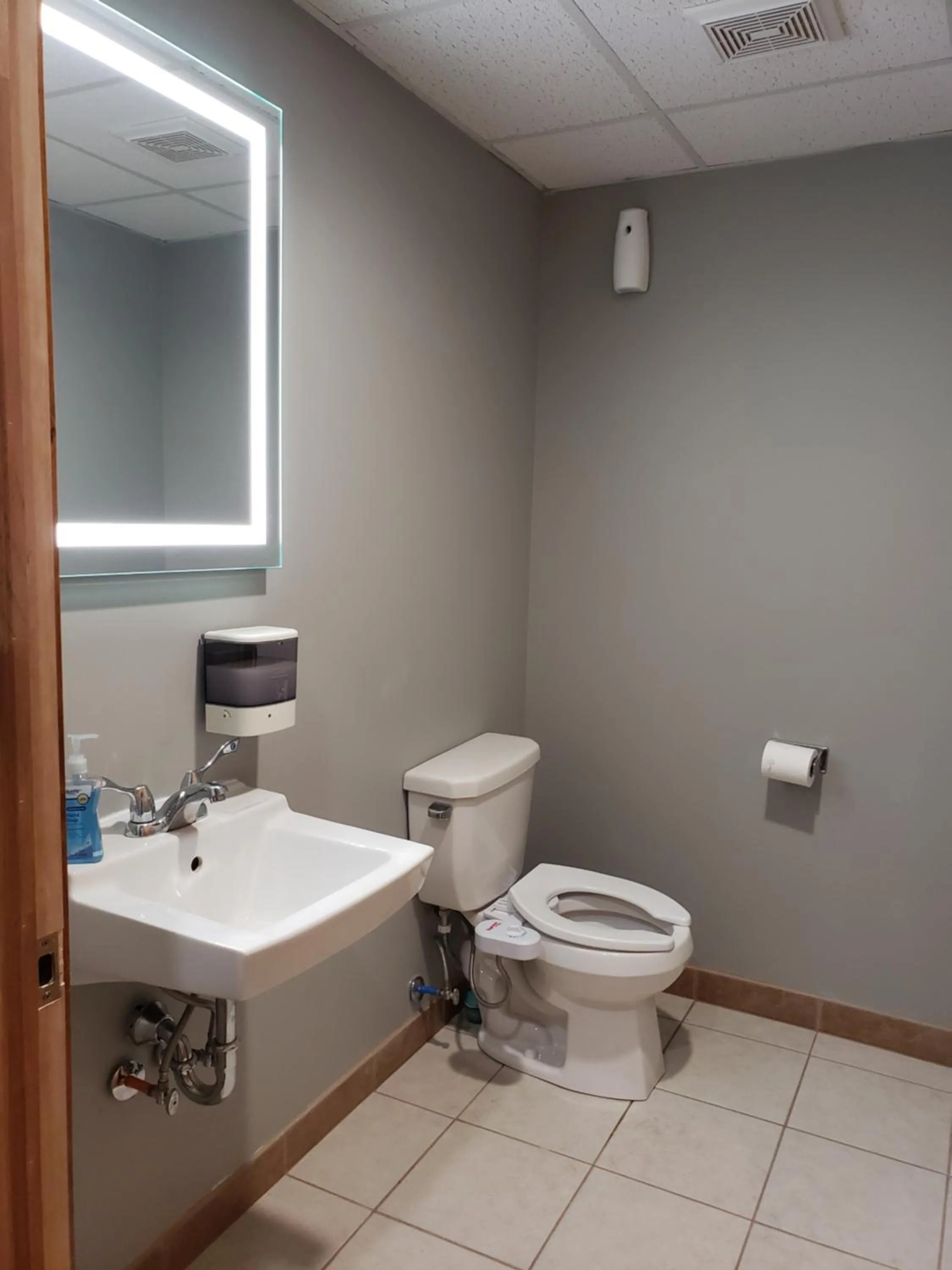 Toilet in Hepworth Hostel