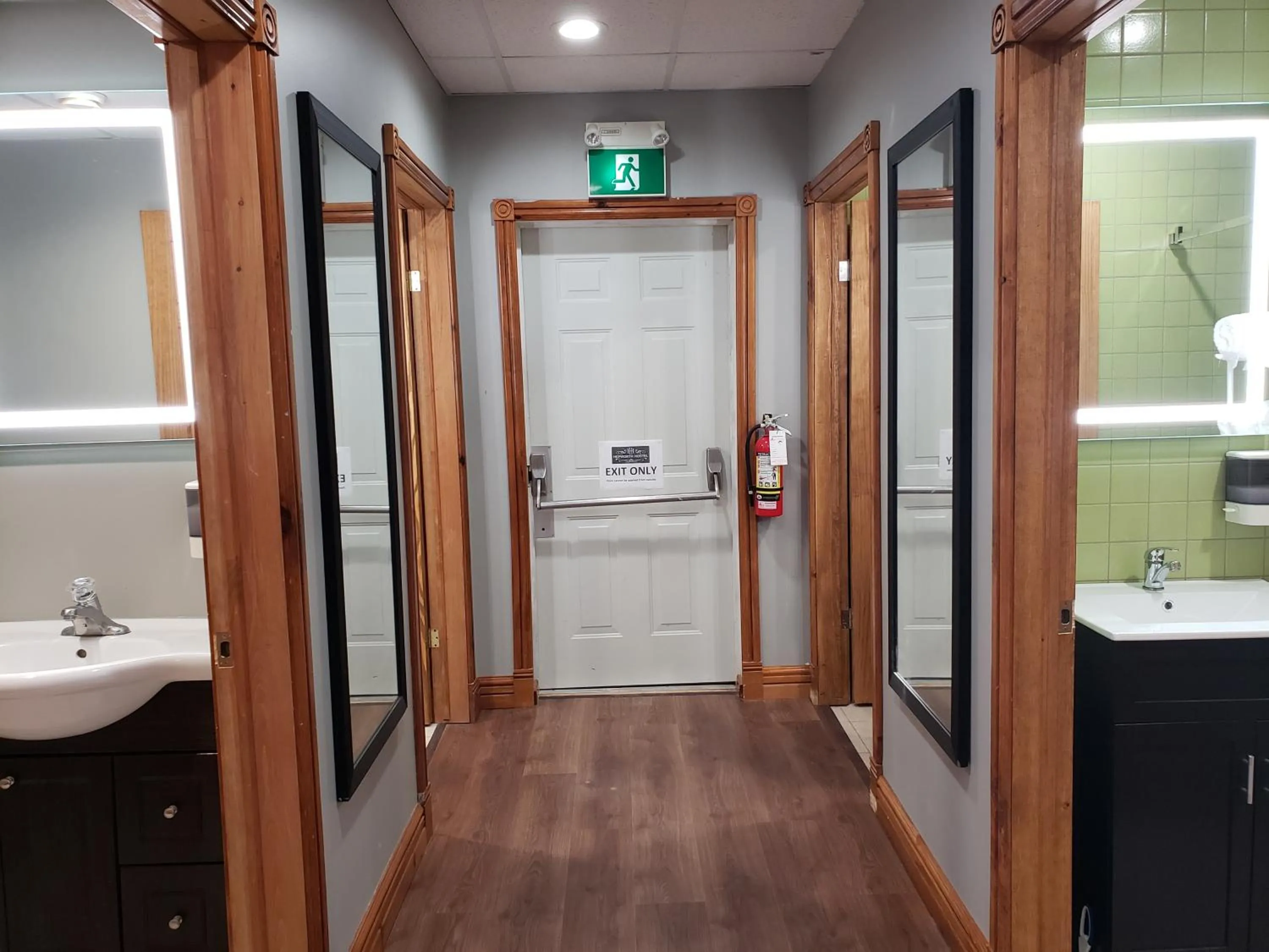 Shower in Hepworth Hostel