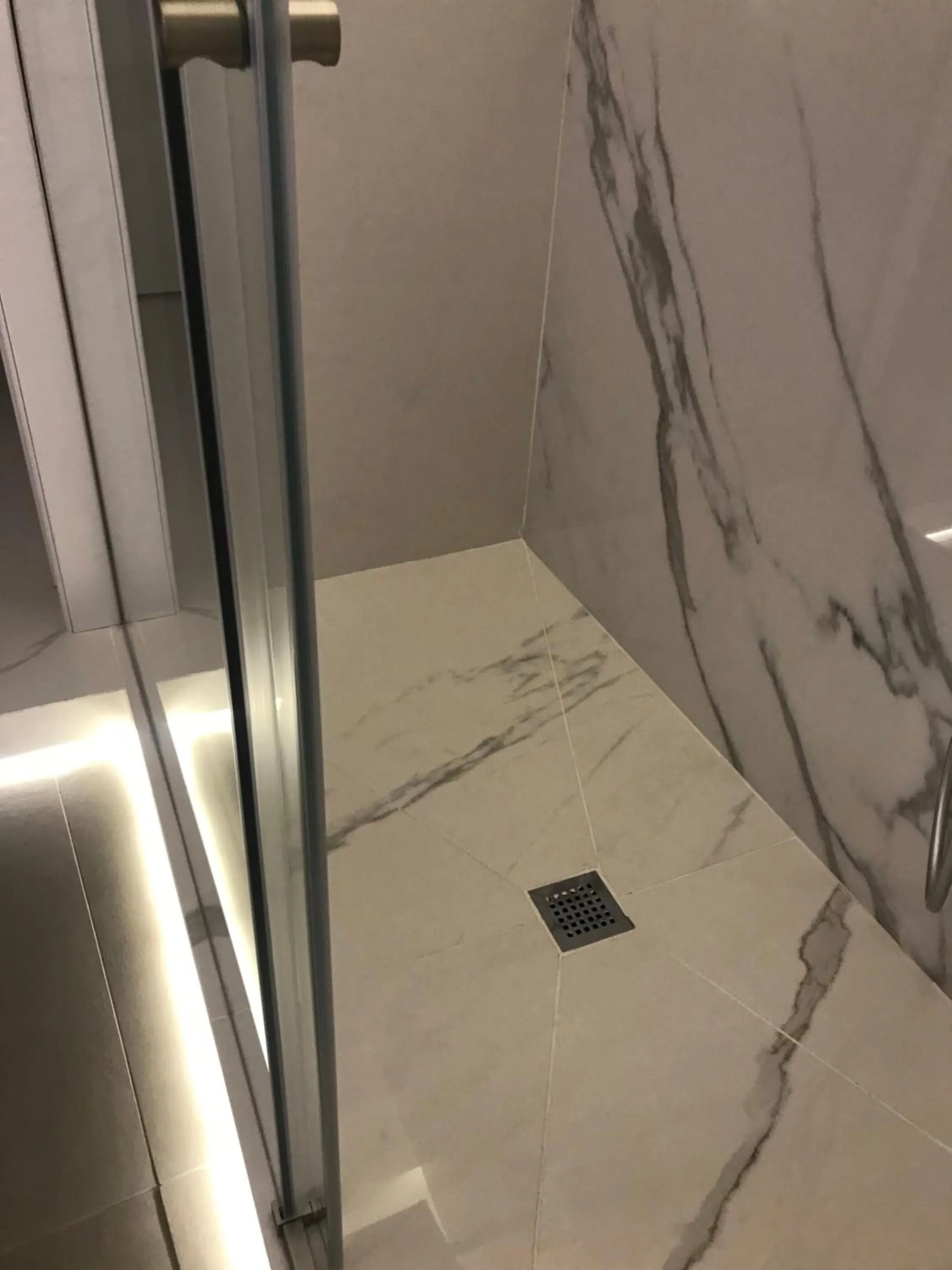 Shower, Bed in Le Dimore Degli Archi Catania